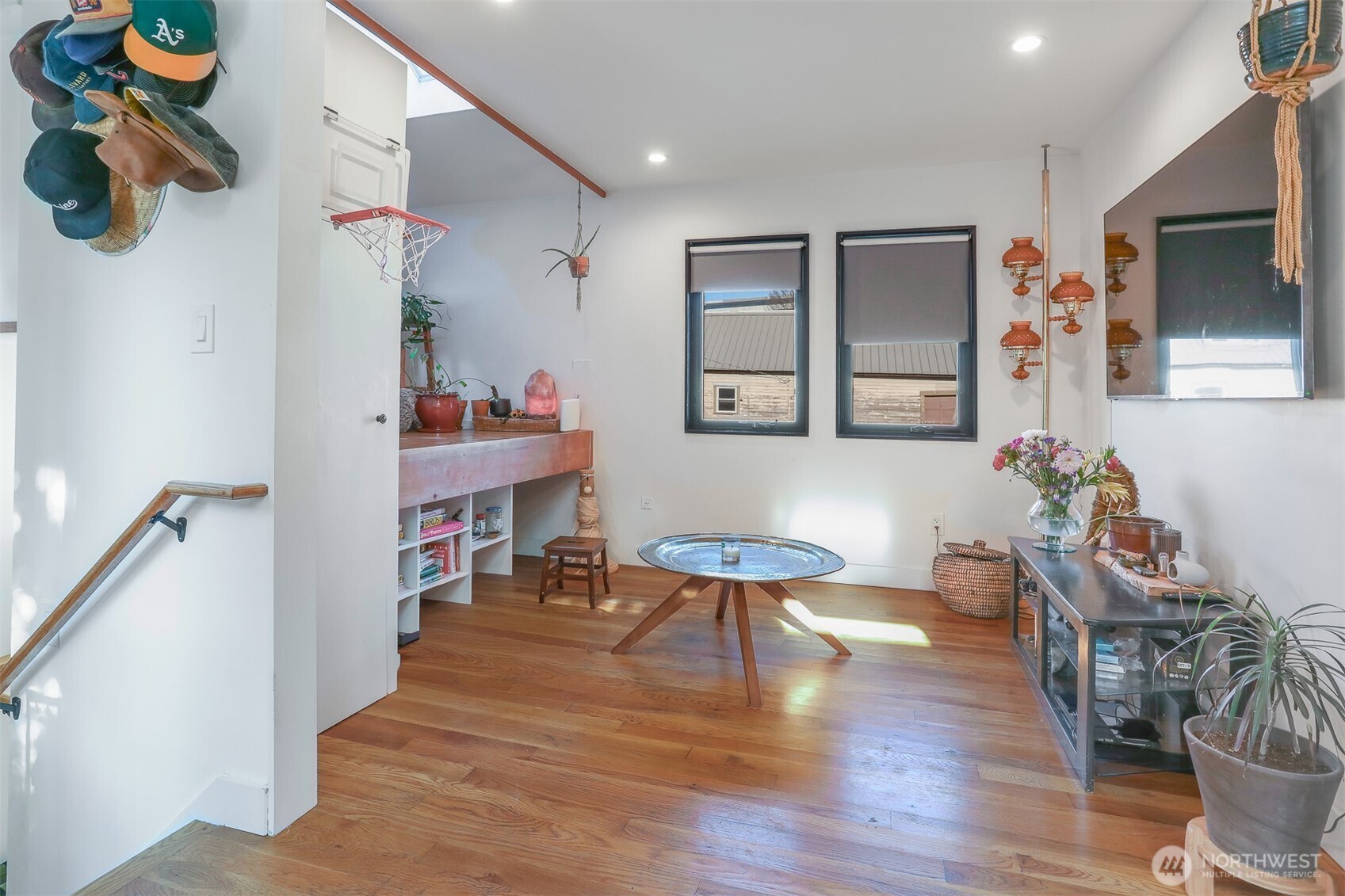 3868 16th Avenue SW, Seattle, WA 98106