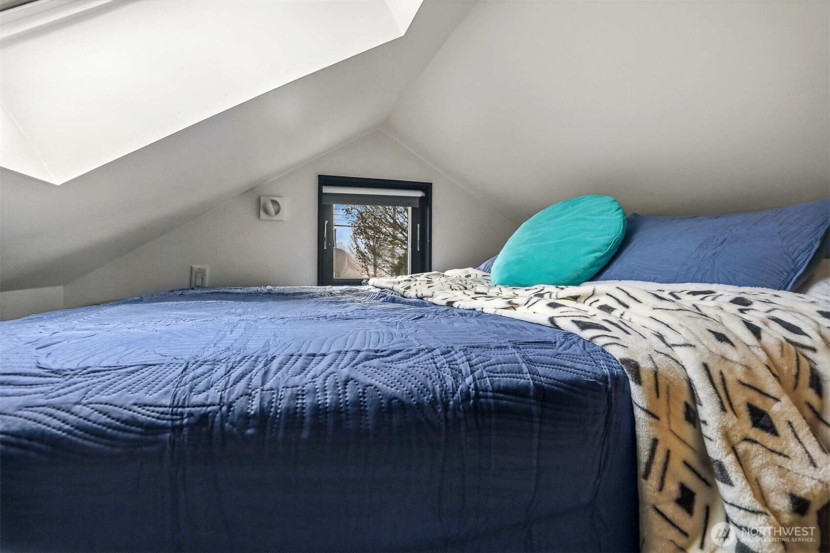 3868 16th Avenue SW, Seattle, WA 98106