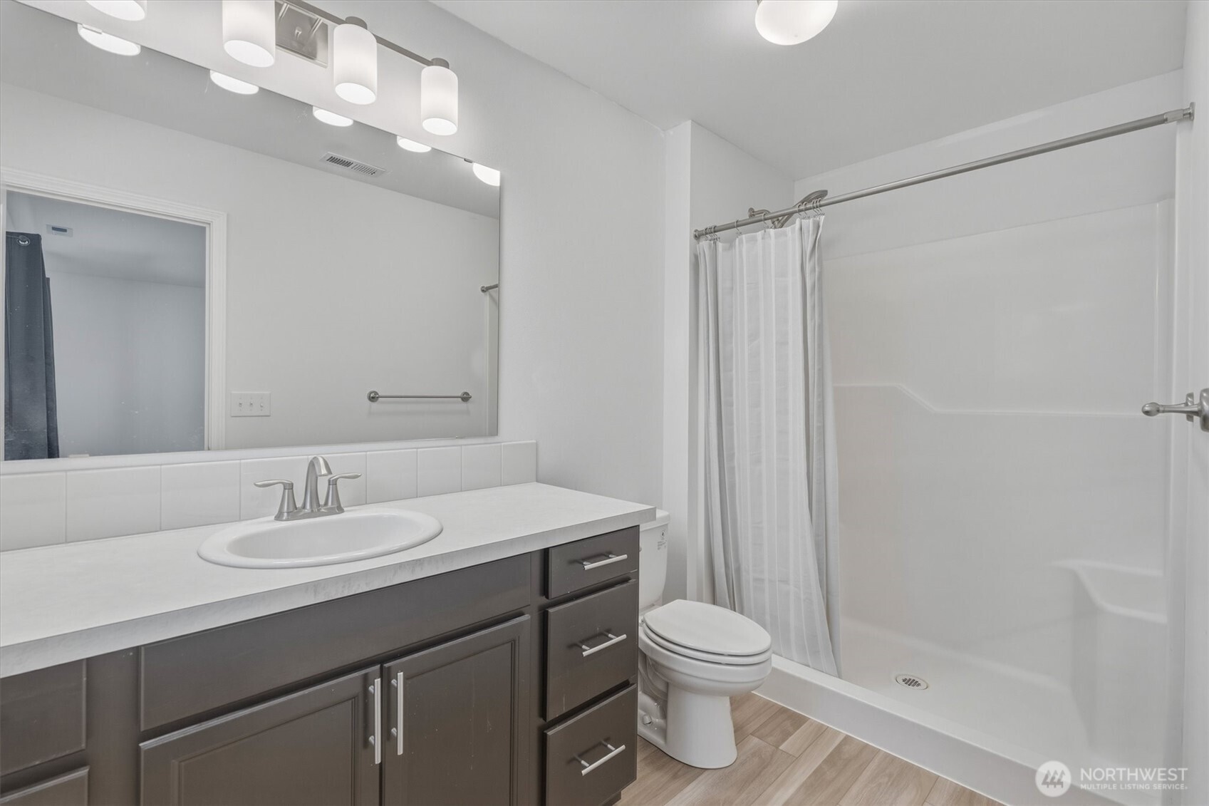 9 Curtis , Longview, WA 98632