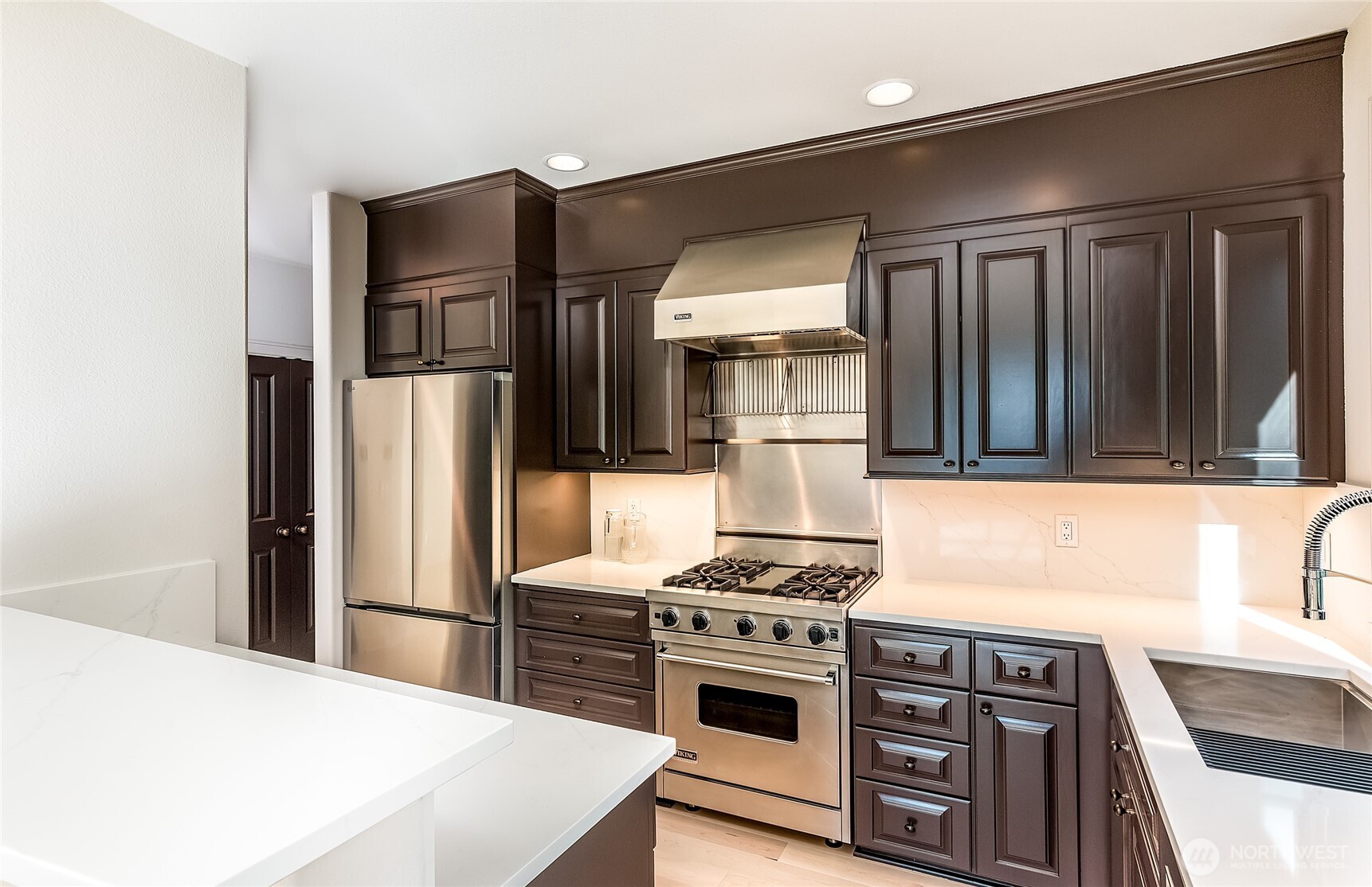 21 W Comstock Street #102, Seattle, WA 98119