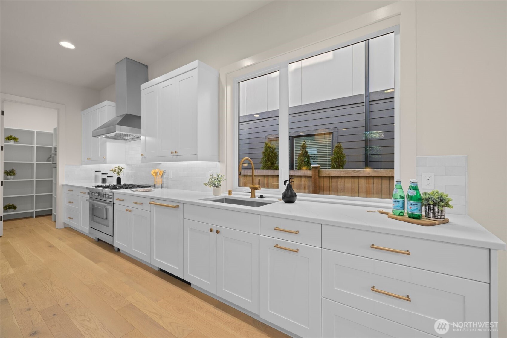 7010 NE 134th Street , Kirkland, WA 98034