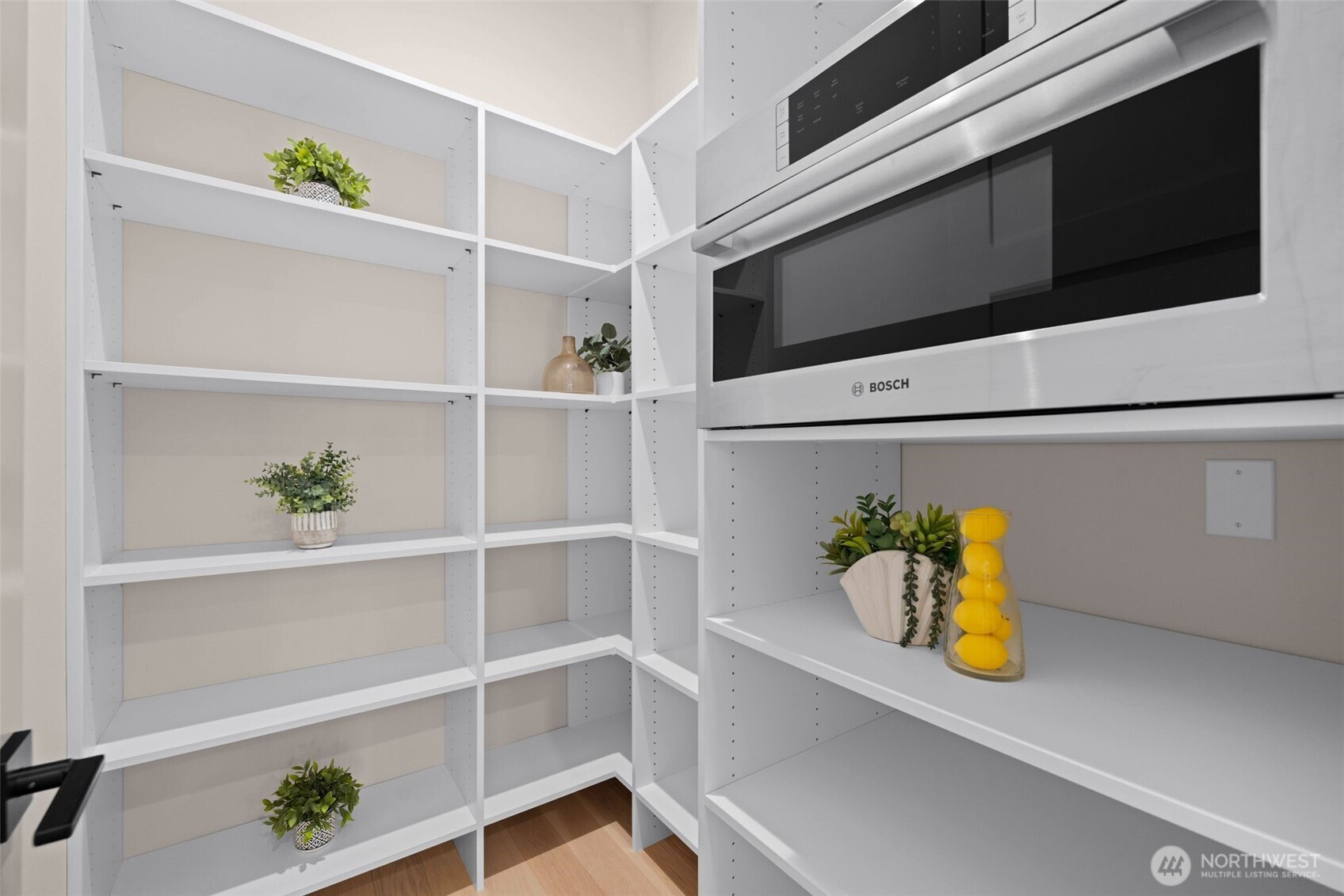 7010 NE 134th Street , Kirkland, WA 98034