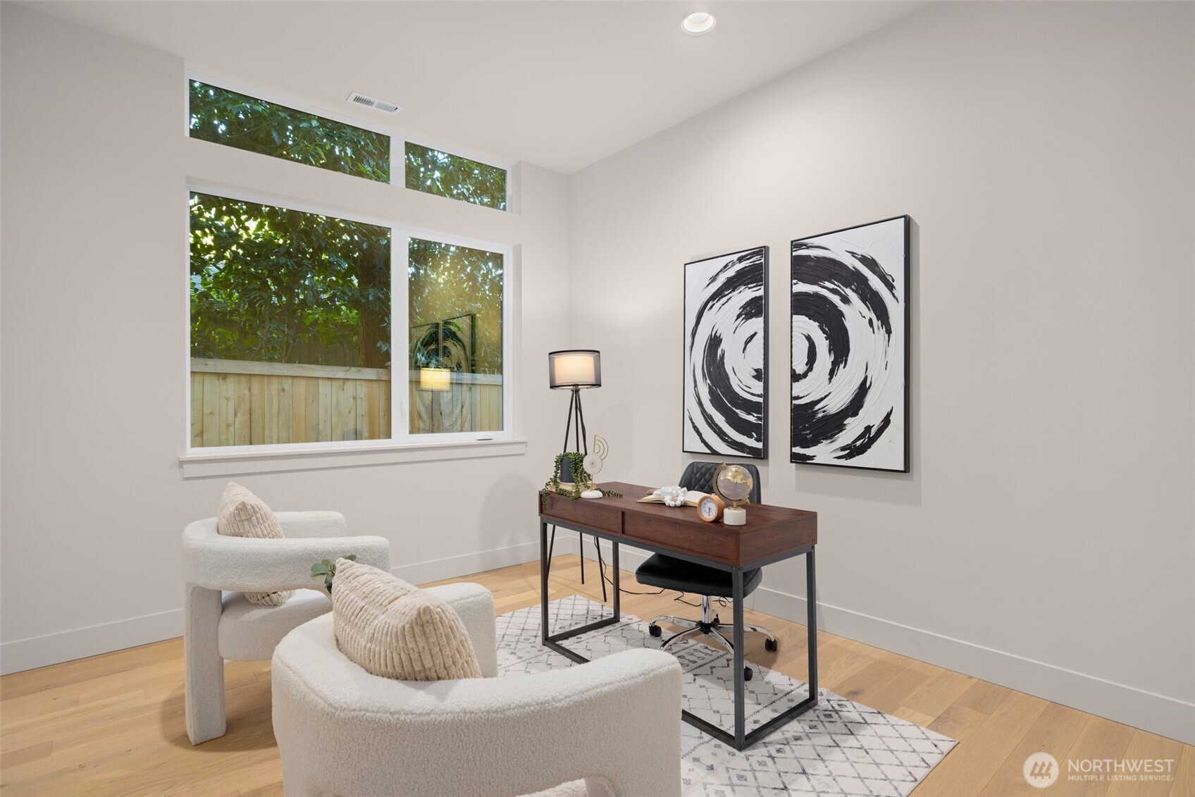 7010 NE 134th Street , Kirkland, WA 98034