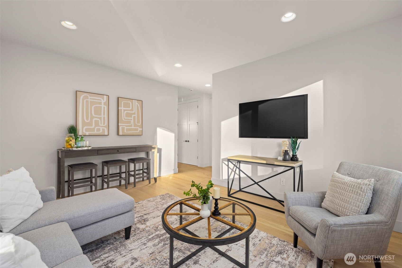 7010 NE 134th Street , Kirkland, WA 98034