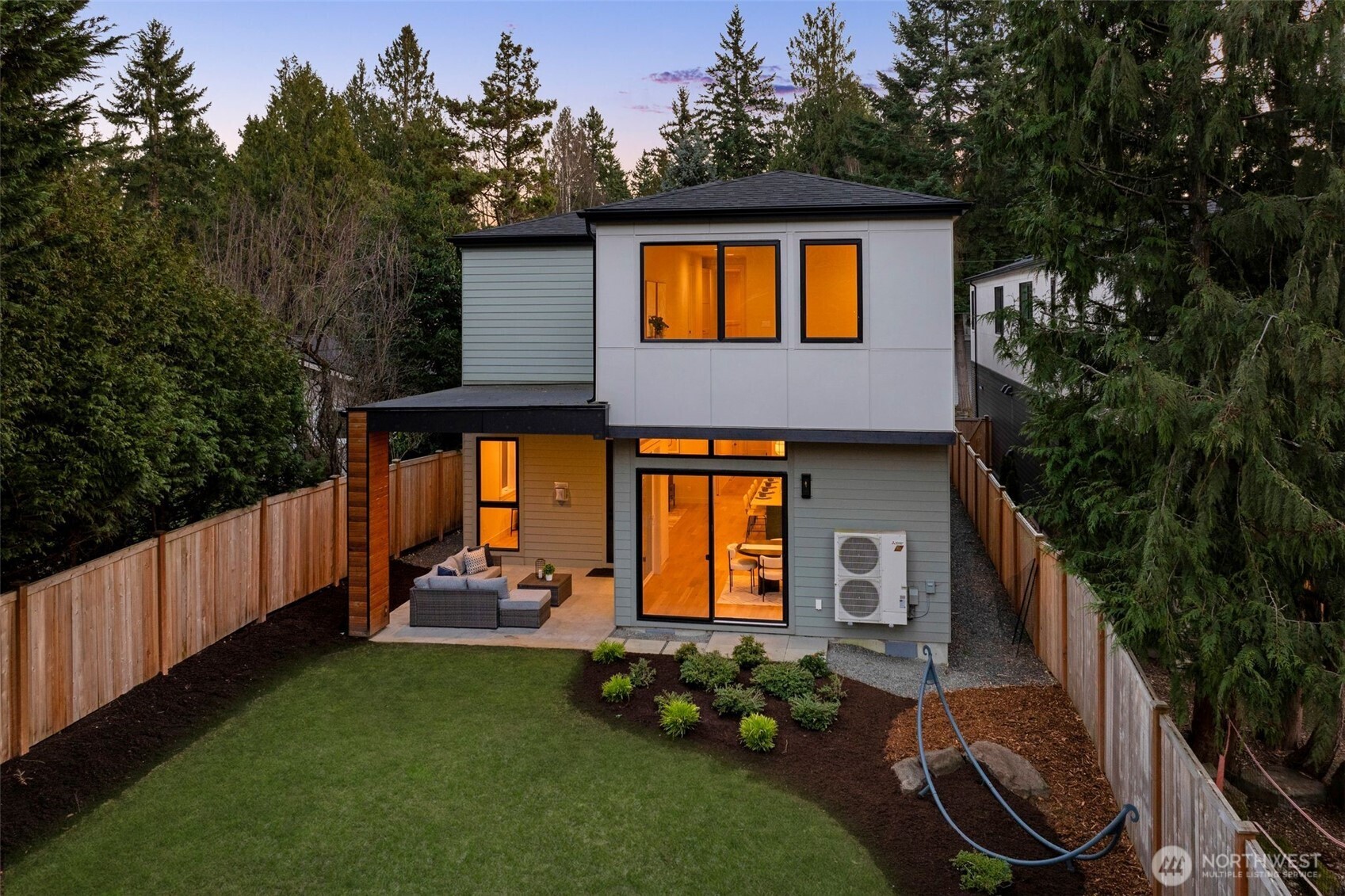 7010 NE 134th Street , Kirkland, WA 98034