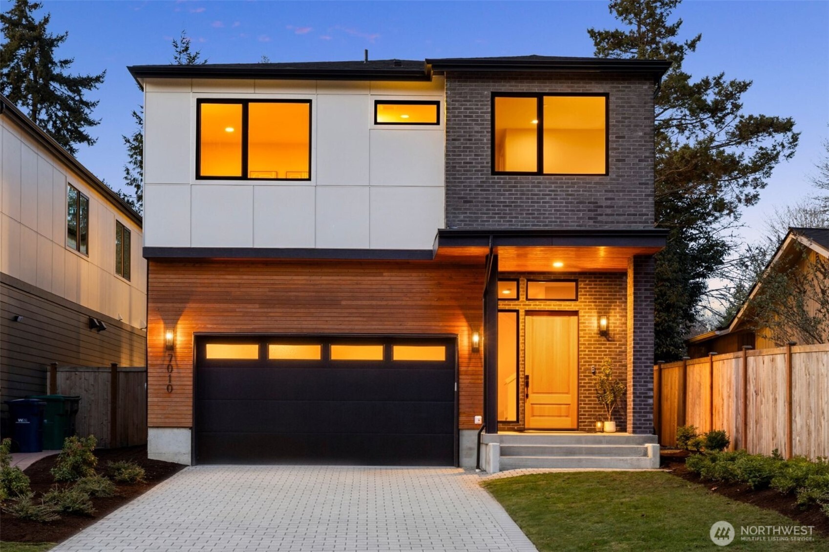 7010 NE 134th Street , Kirkland, WA 98034