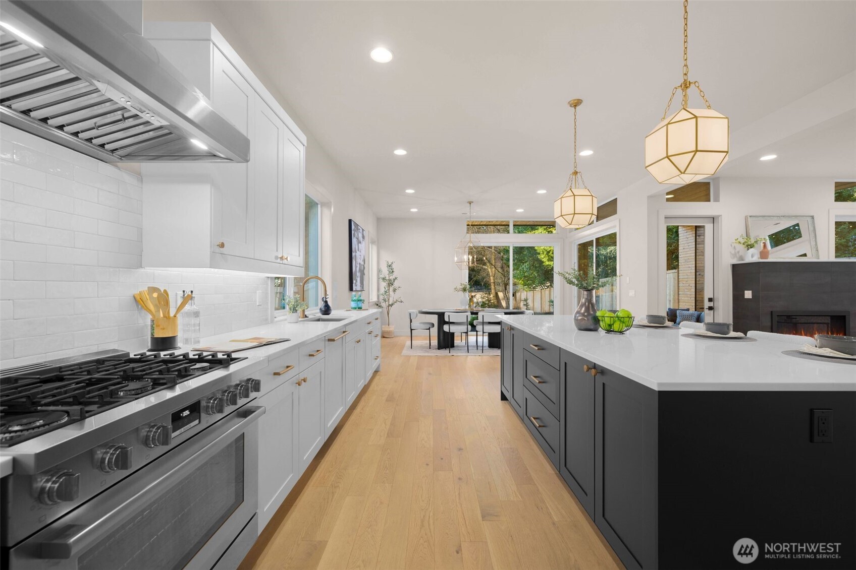 7010 NE 134th Street , Kirkland, WA 98034