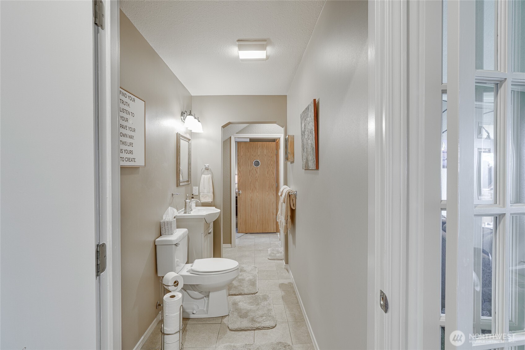 830 Riverview LN , Chinook, WA 98614