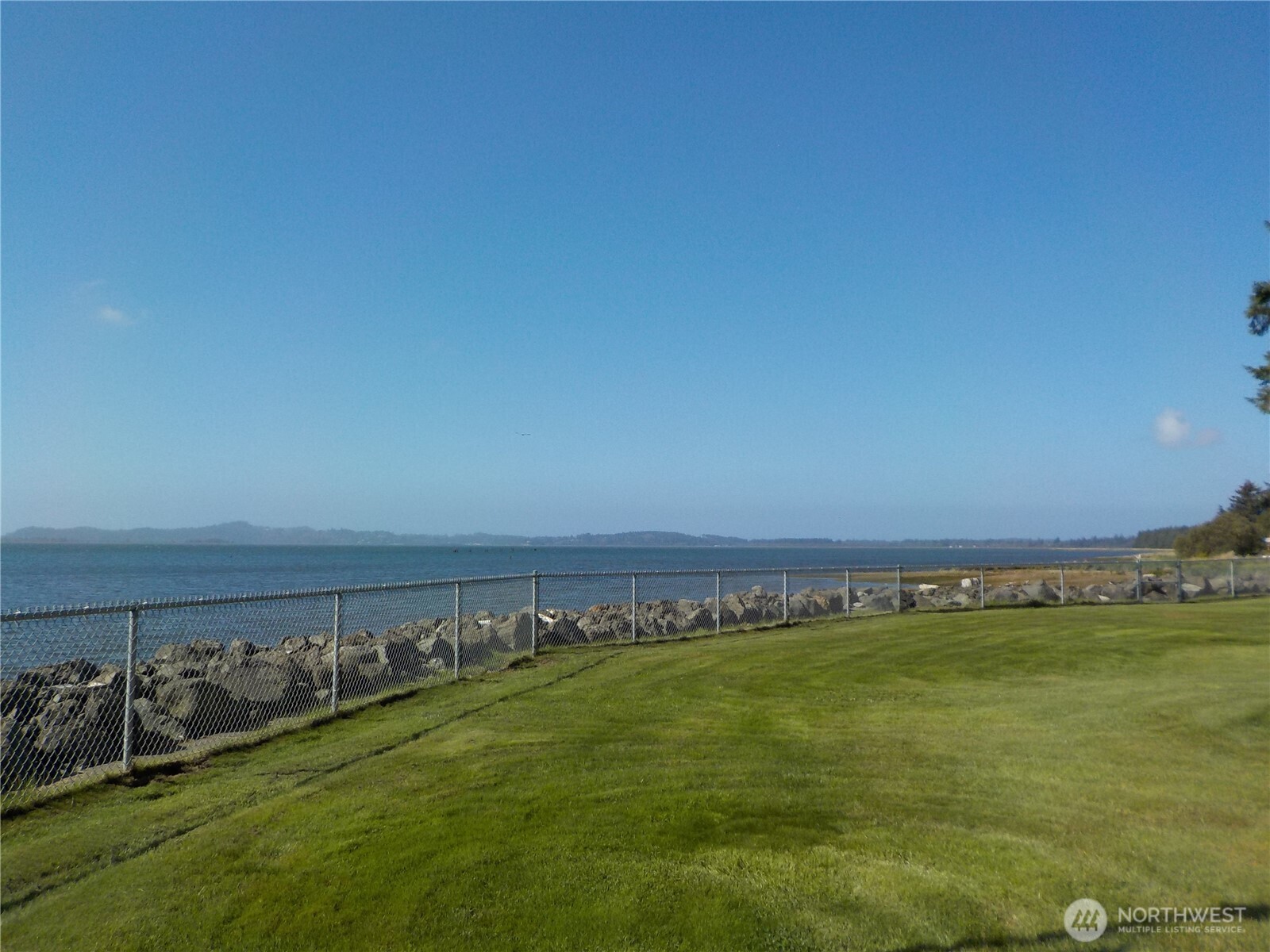 830 Riverview LN , Chinook, WA 98614