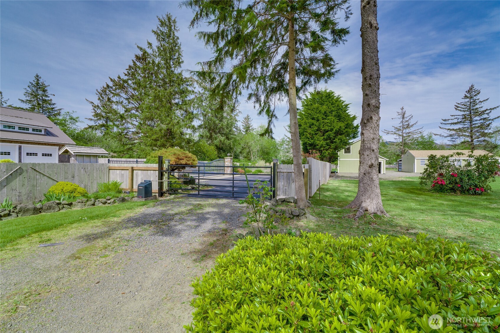 830 Riverview LN , Chinook, WA 98614