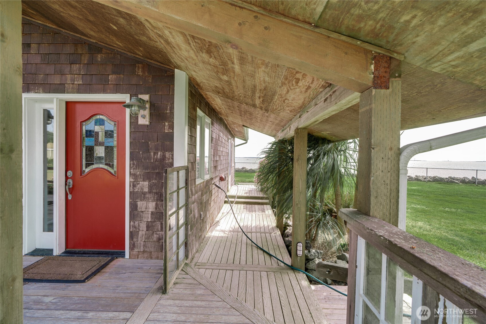 830 Riverview LN , Chinook, WA 98614