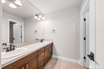 4585 167th Lane SE, Bellevue, WA 98006 - Photo 23