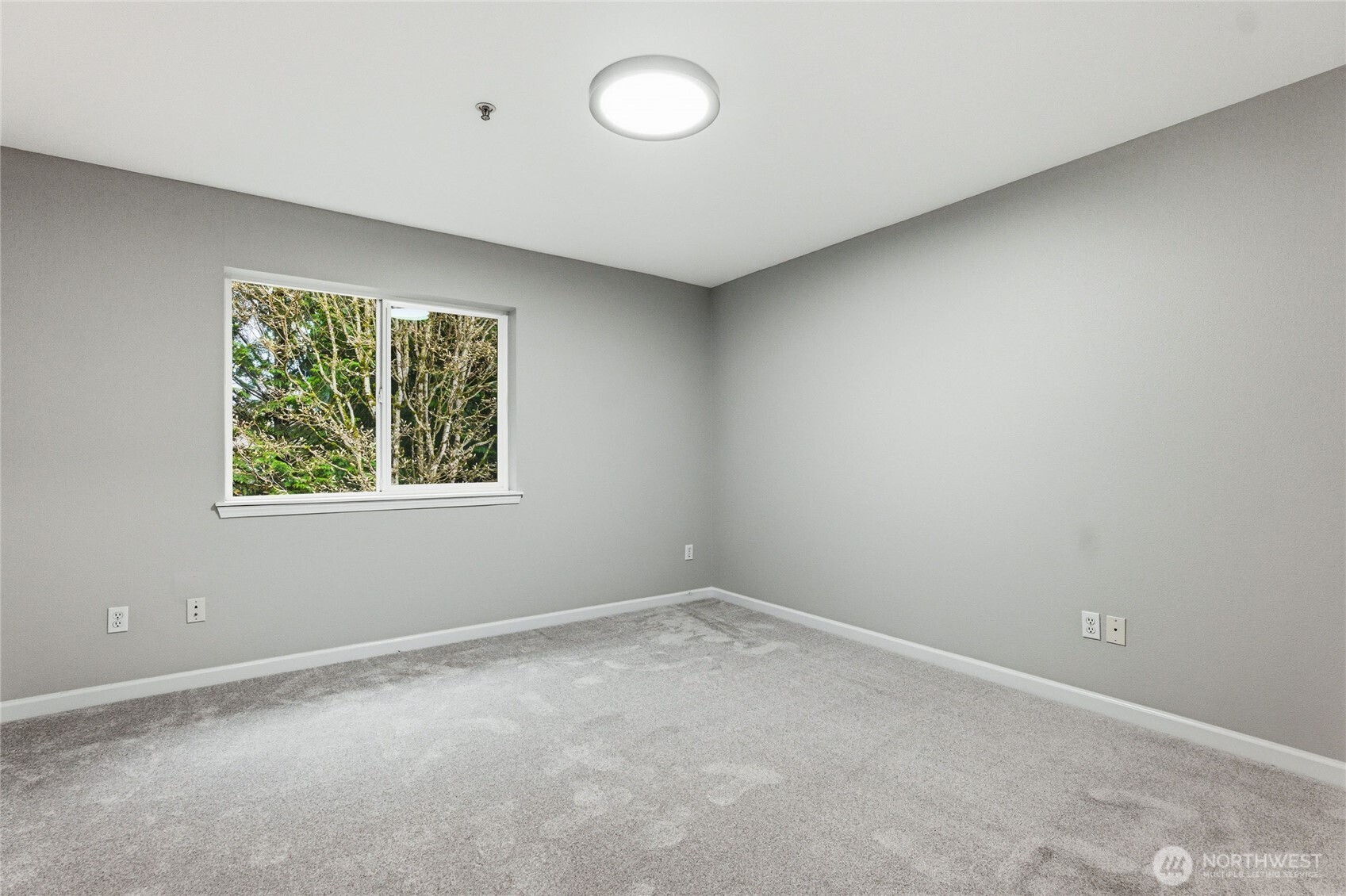 1814 I Street NE #202, Auburn, WA 98002