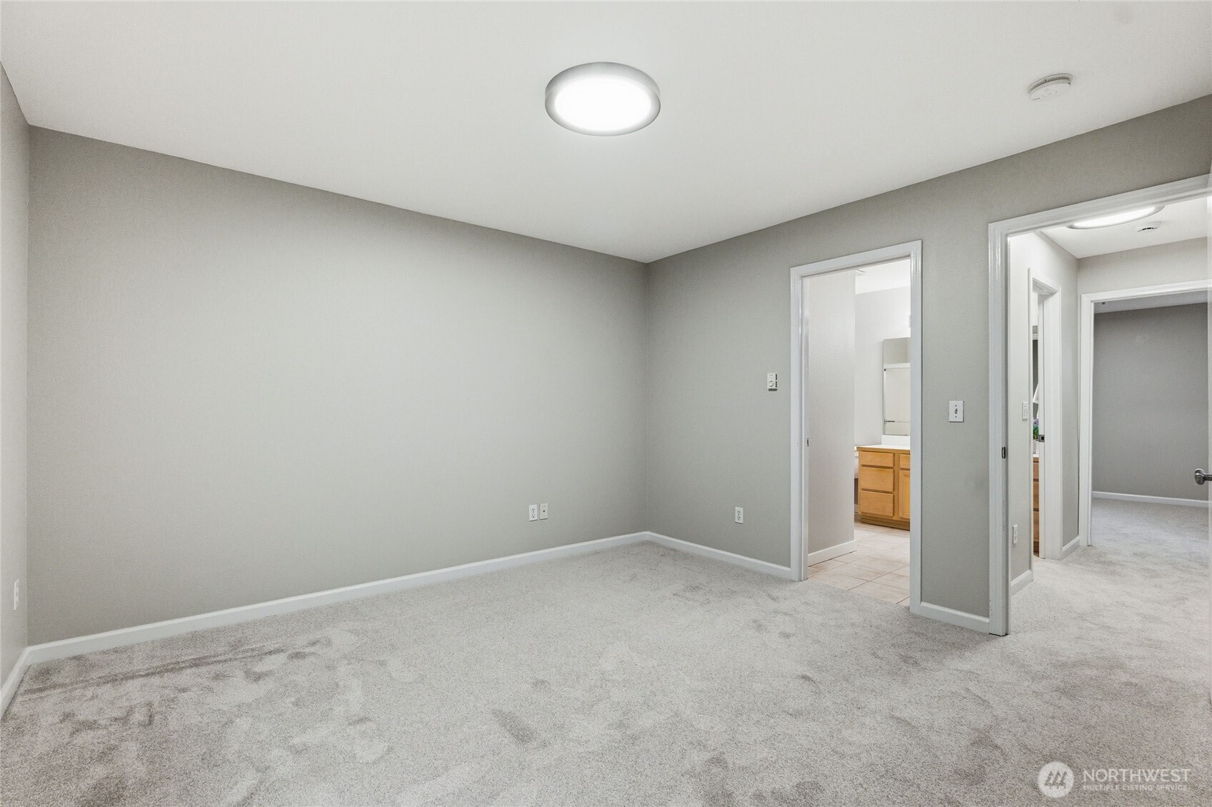 1814 I Street NE #202, Auburn, WA 98002