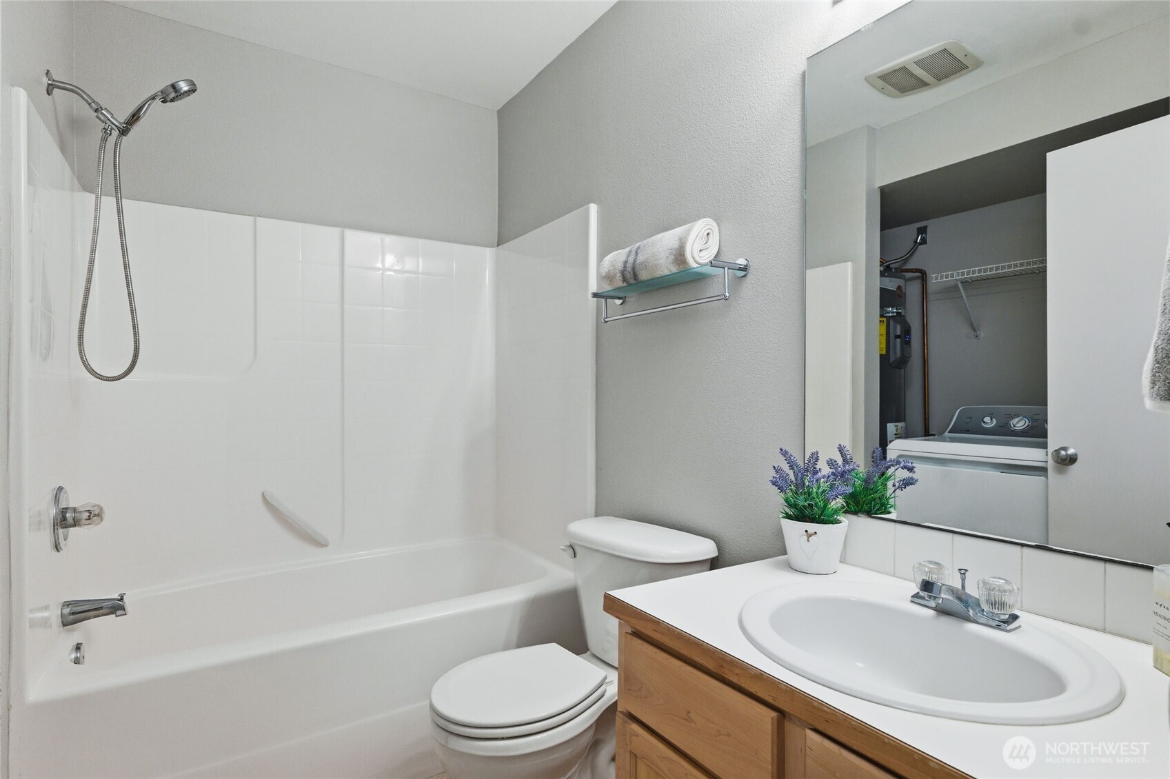 1814 I Street NE #202, Auburn, WA 98002