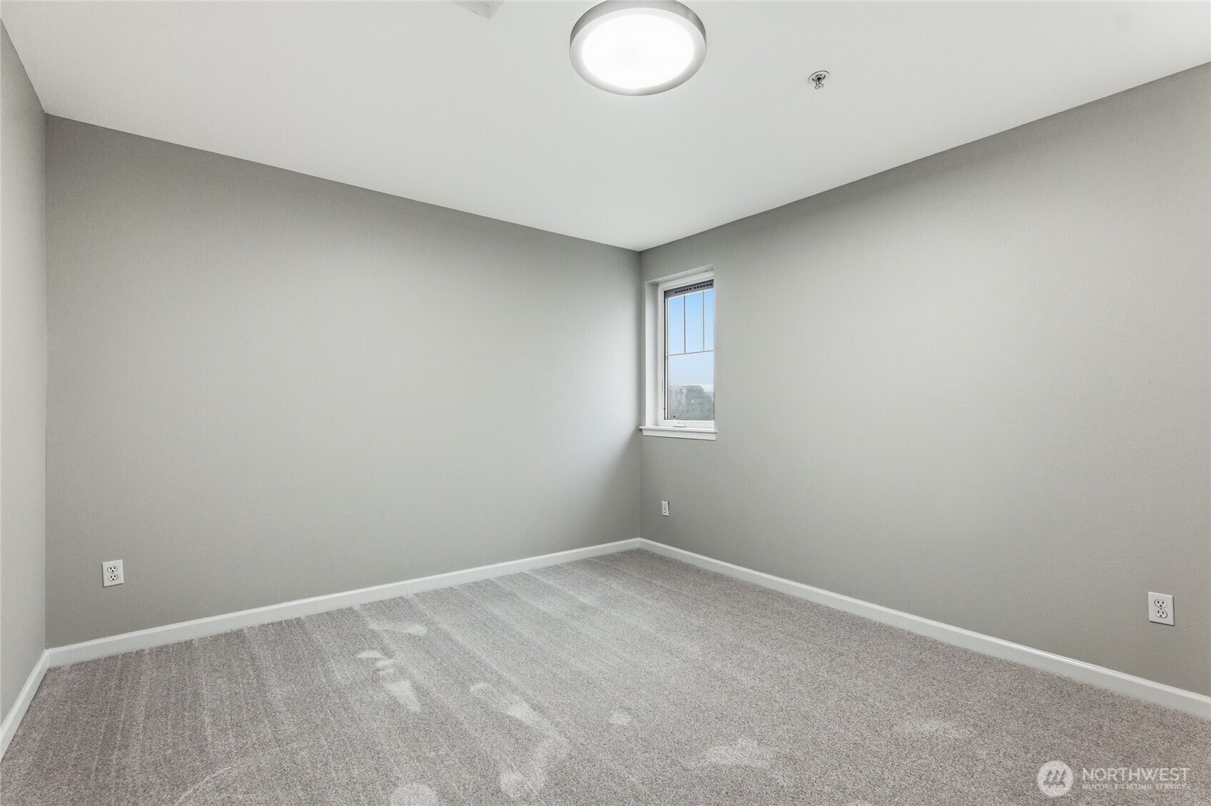 1814 I Street NE #202, Auburn, WA 98002