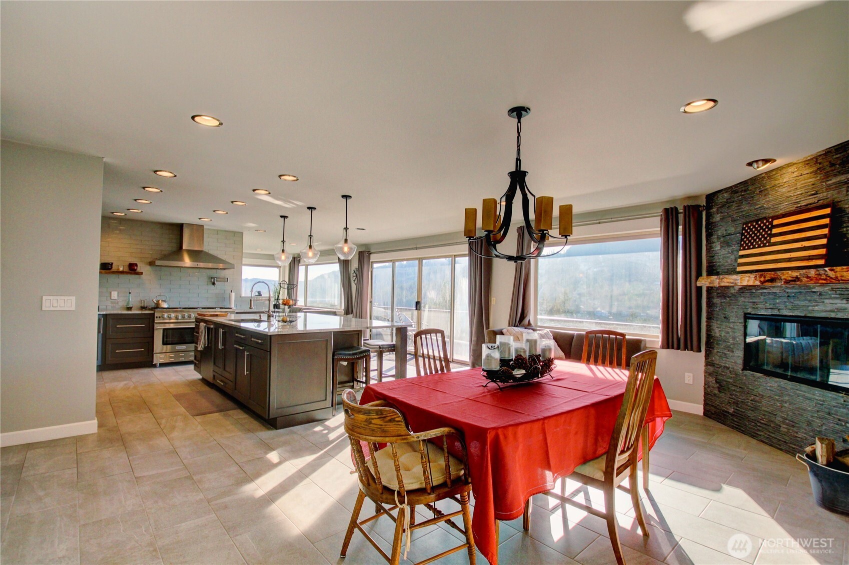 18064 Mariposa Lane , Mount Vernon, WA 98274