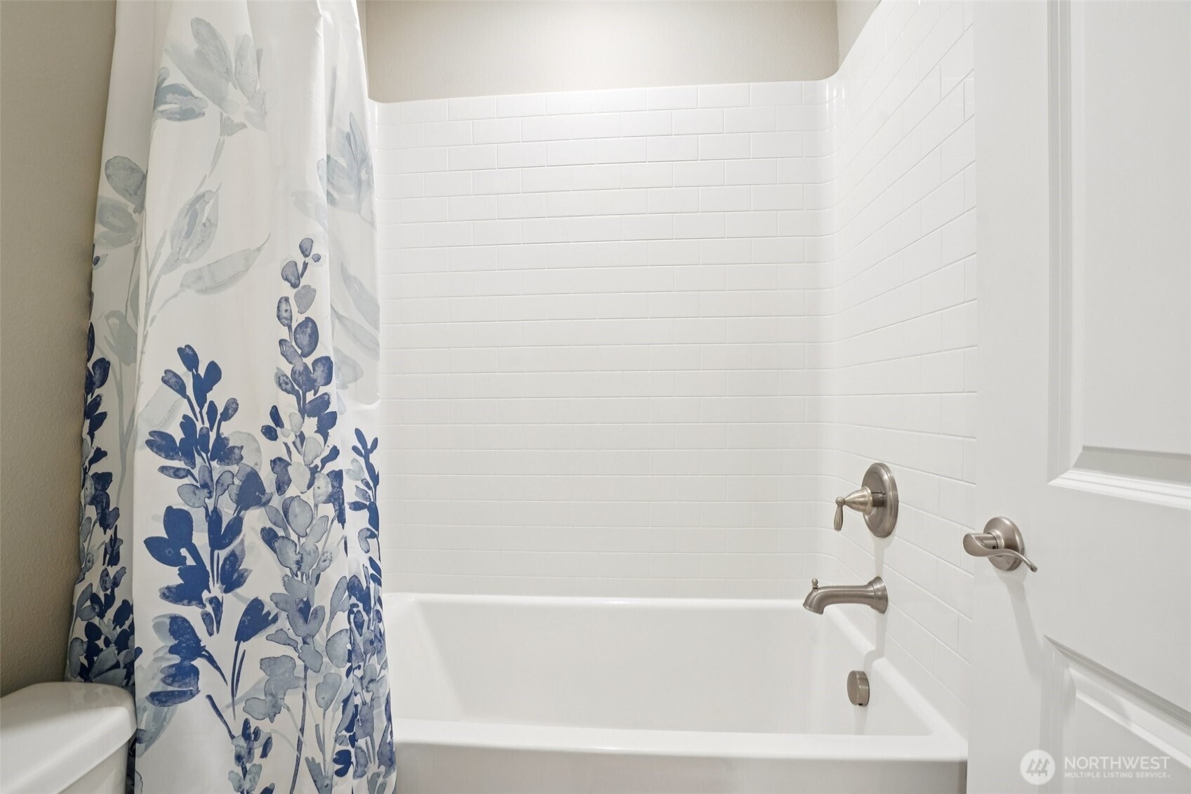 15420 NE 70th Street , Vancouver, WA 98682