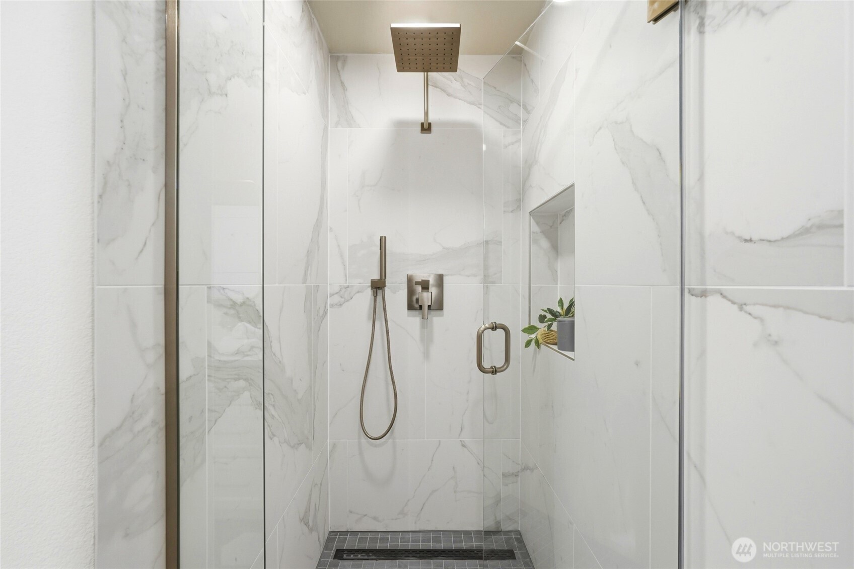 8810 NE 138th Street , Kirkland, WA 98034