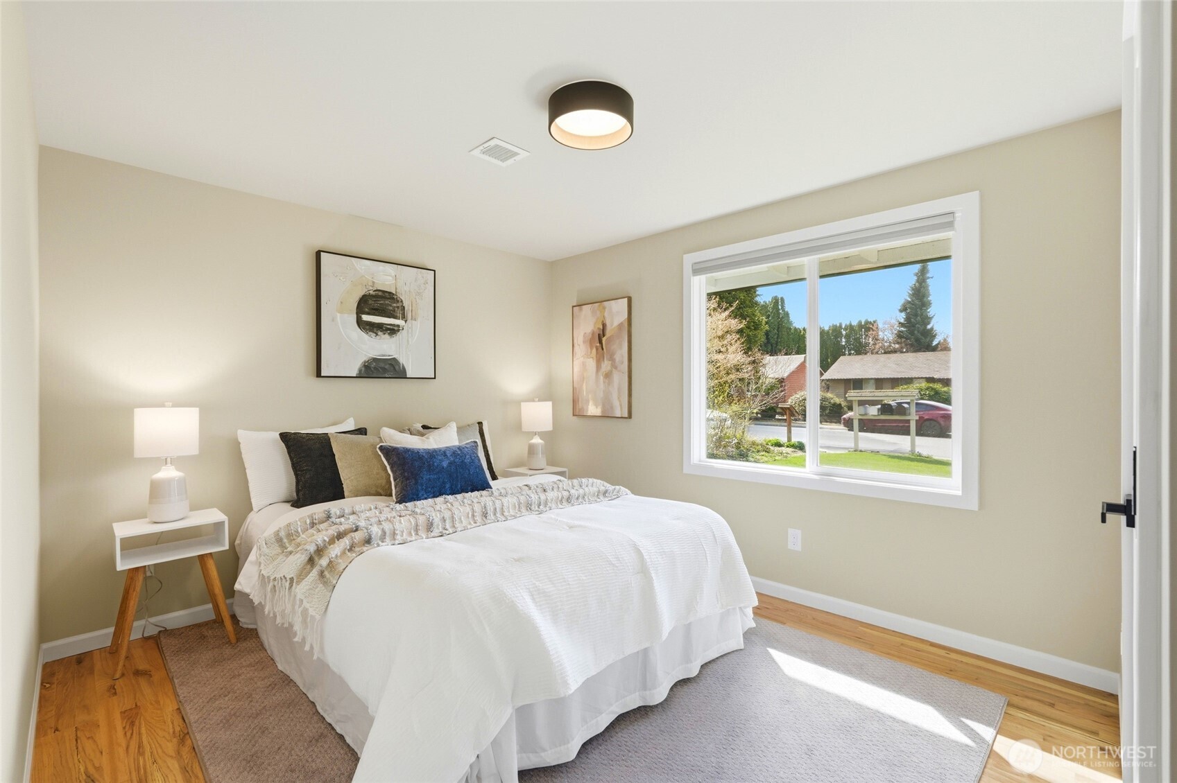 8810 NE 138th Street , Kirkland, WA 98034