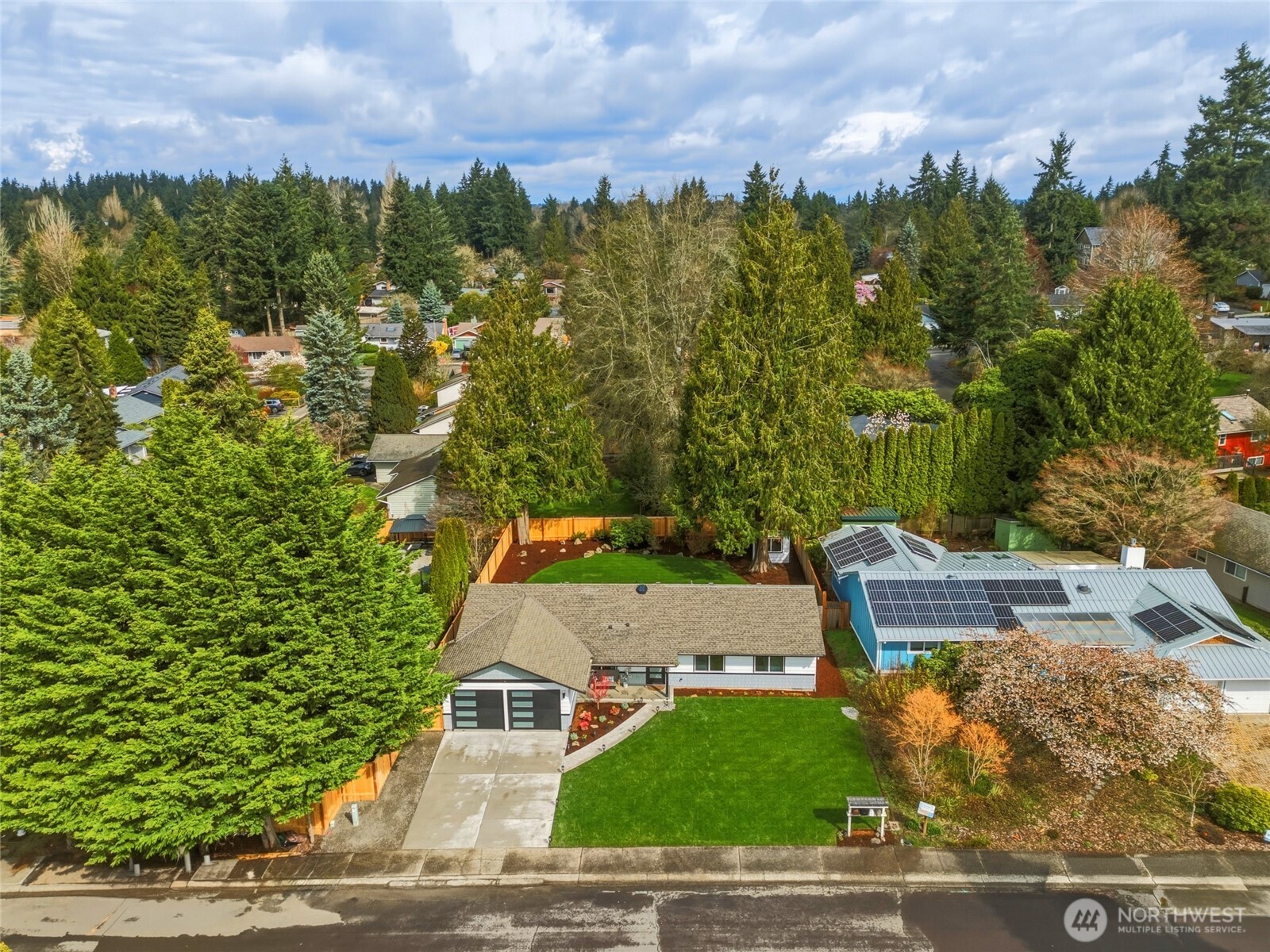 8810 NE 138th Street , Kirkland, WA 98034