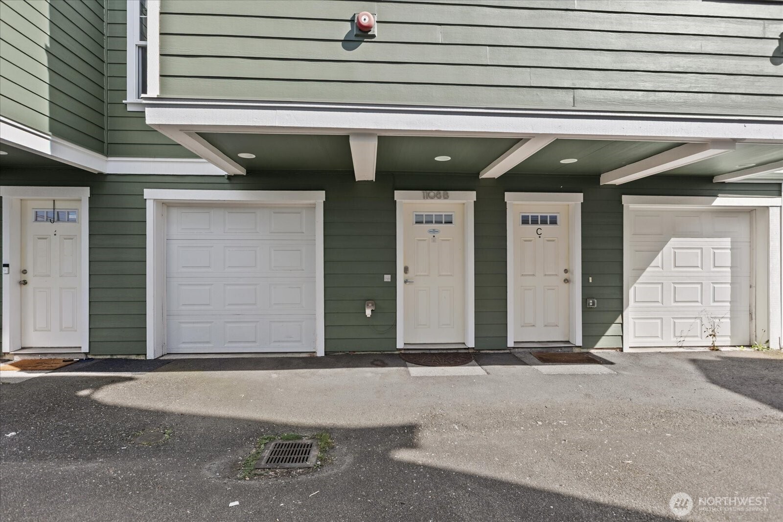 1108 29th Avenue S #B, Seattle, WA 98144