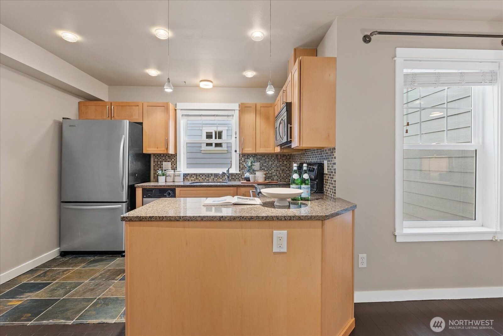 1108 29th Avenue S #B, Seattle, WA 98144