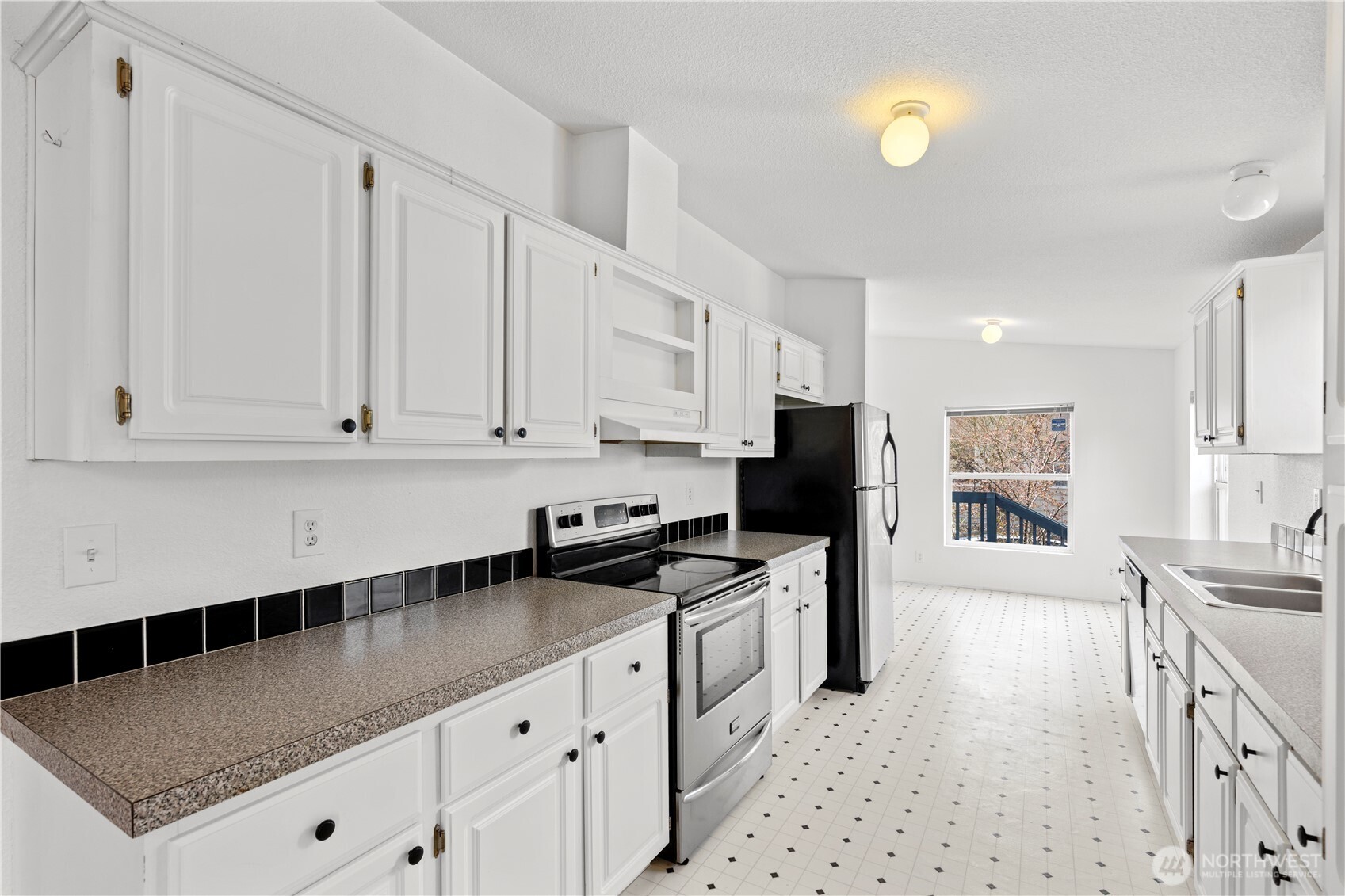 11100 4th Avenue W #22, Everett, WA 98204