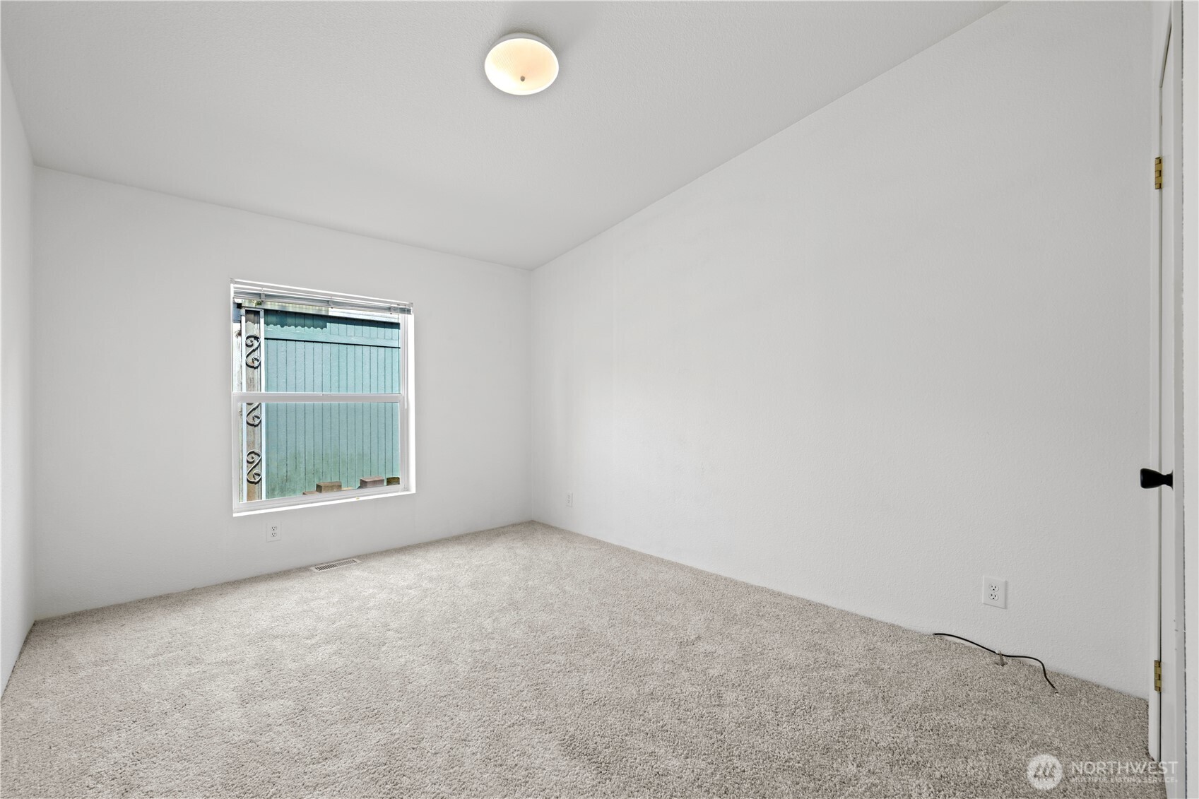 11100 4th Avenue W #22, Everett, WA 98204