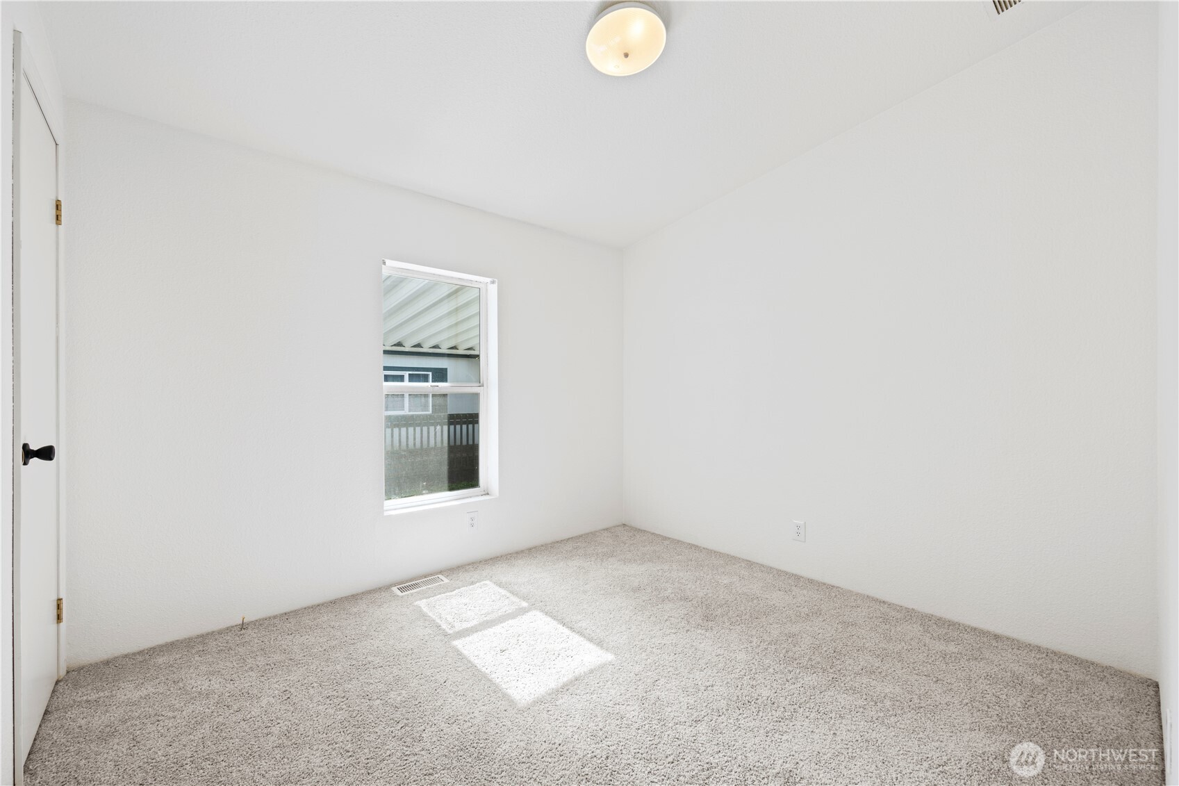 11100 4th Avenue W #22, Everett, WA 98204