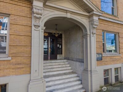 7 Harrison Street #20, Seattle, WA 98109 - Photo 1