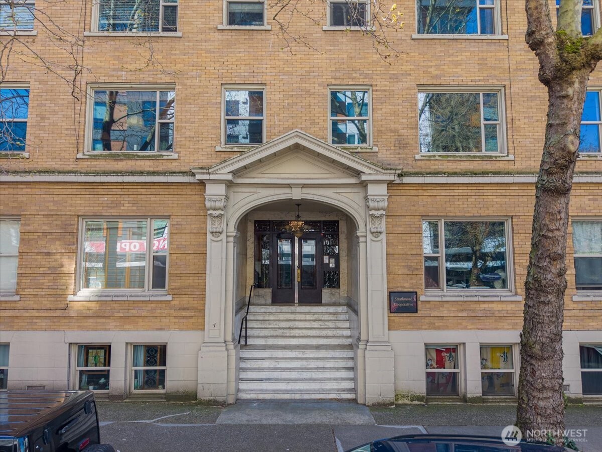 7 Harrison Street #20, Seattle, WA 98109