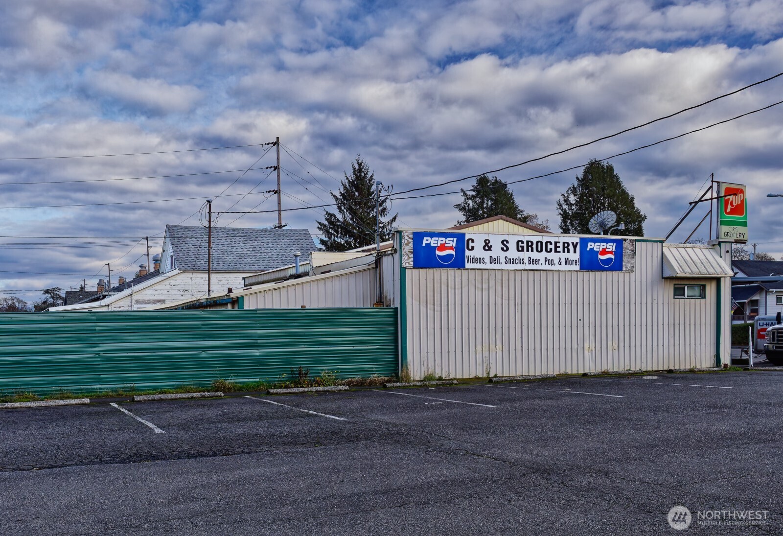 112 W Main Street , Elma, WA 98541