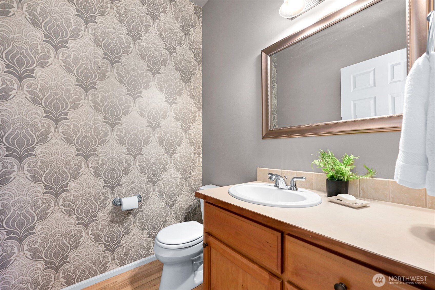 1725 Harrison Place #104, Lynden, WA 98264