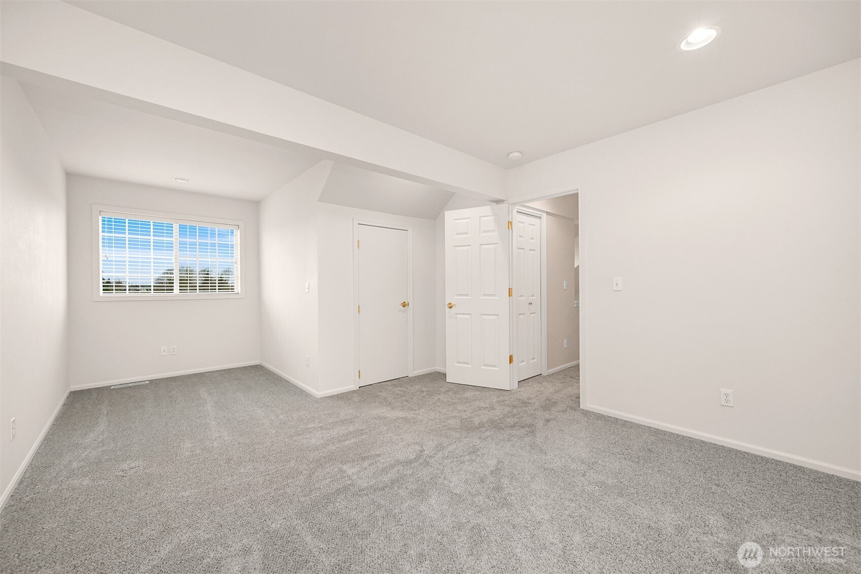 1725 Harrison Place #104, Lynden, WA 98264