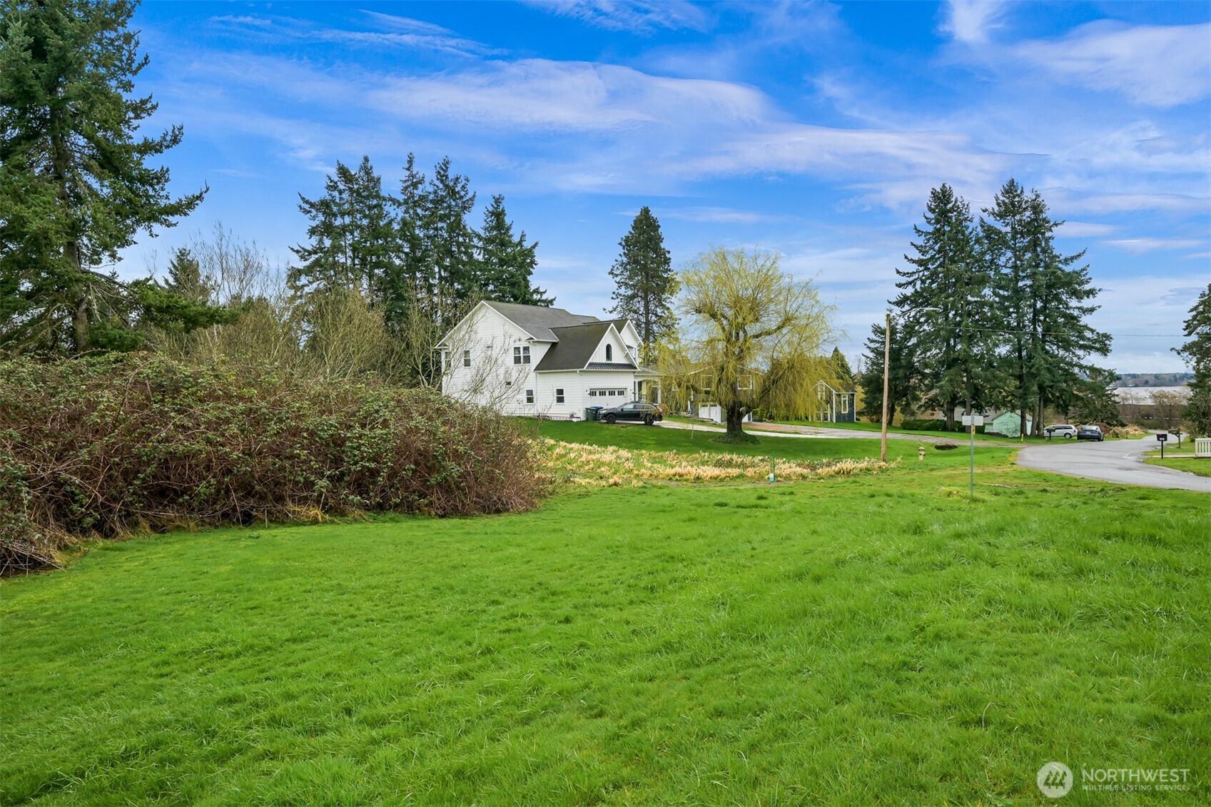 944 Georgia Street , Blaine, WA 98230