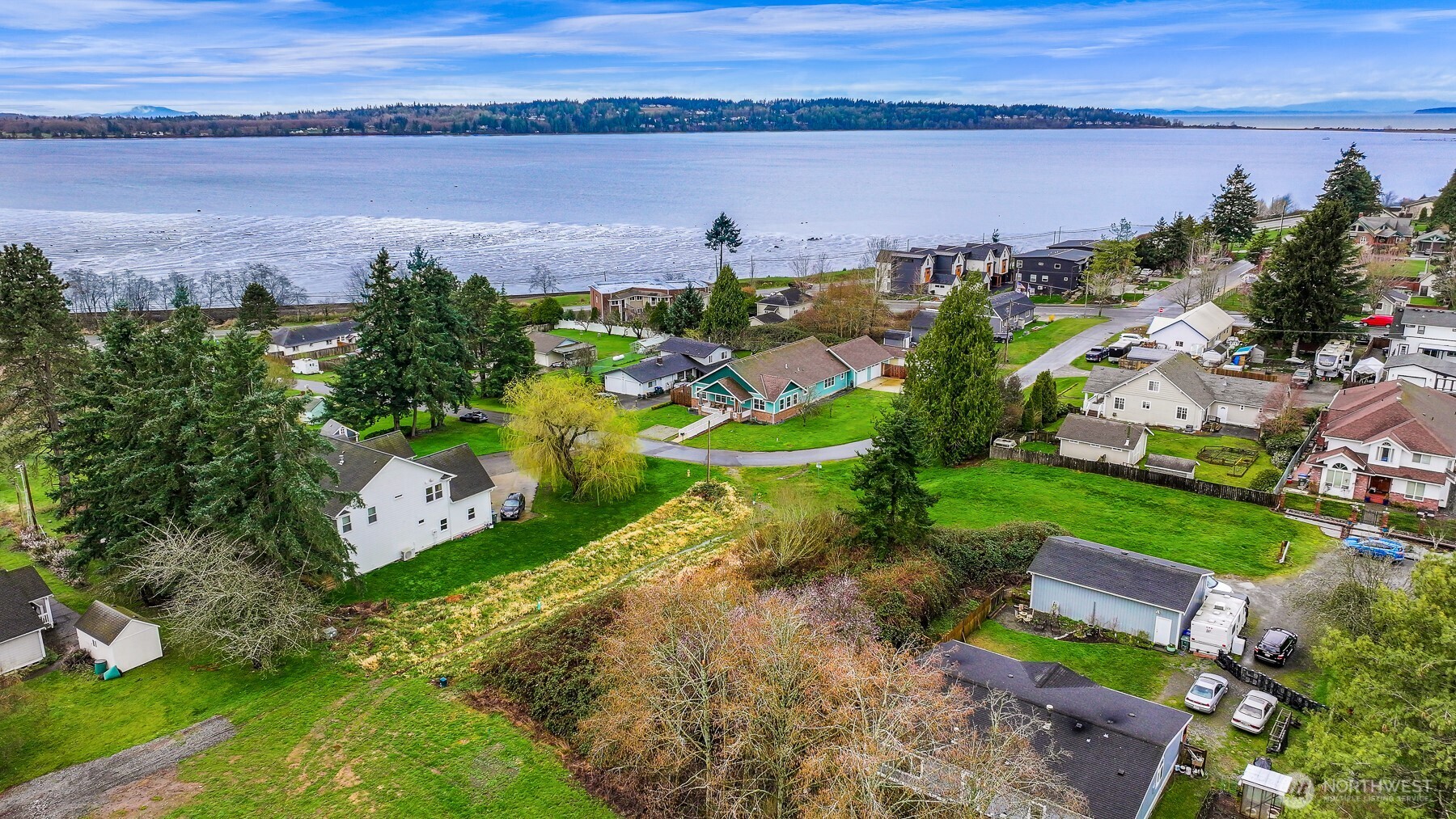944 Georgia Street , Blaine, WA 98230