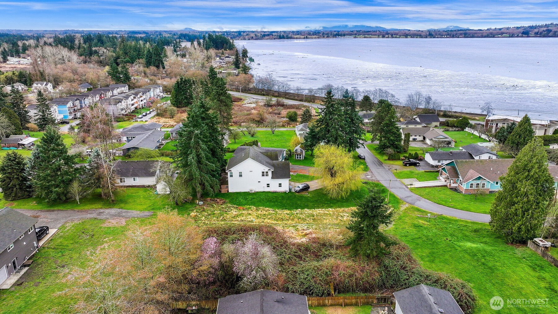944 Georgia Street , Blaine, WA 98230