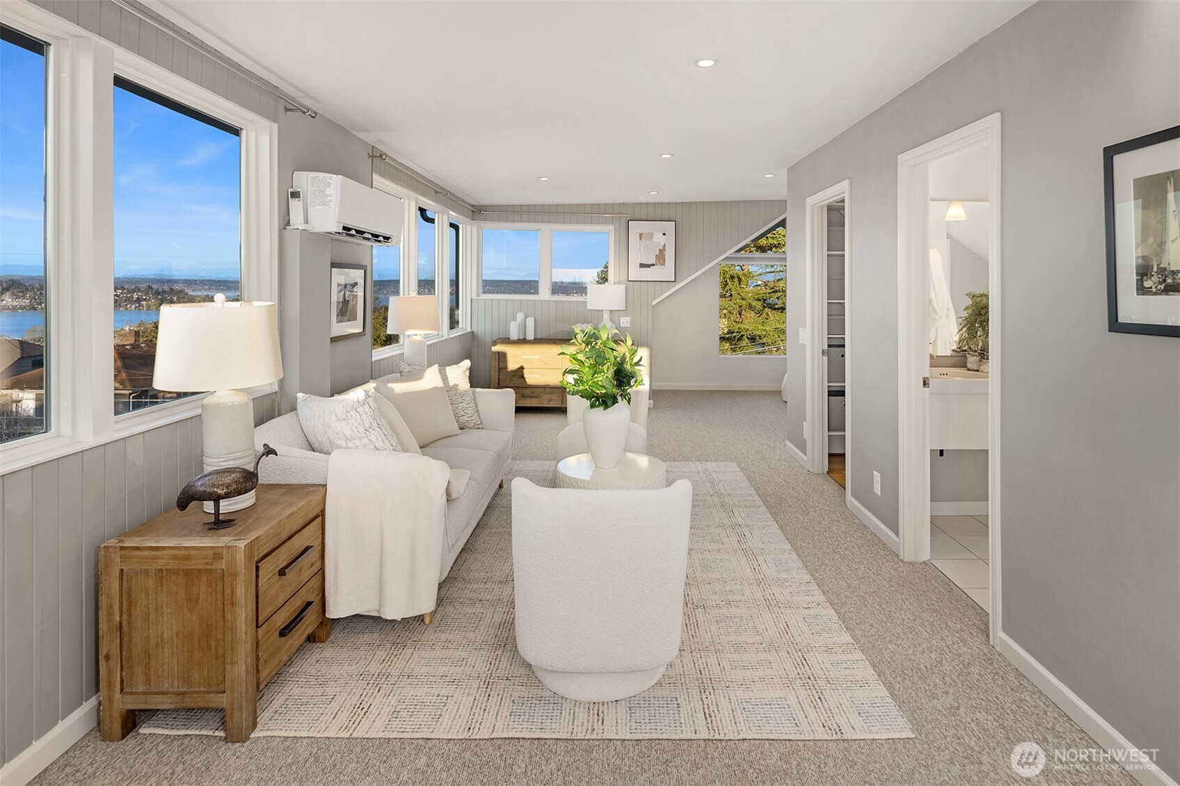 1939 14th Avenue E, Seattle, WA 98112