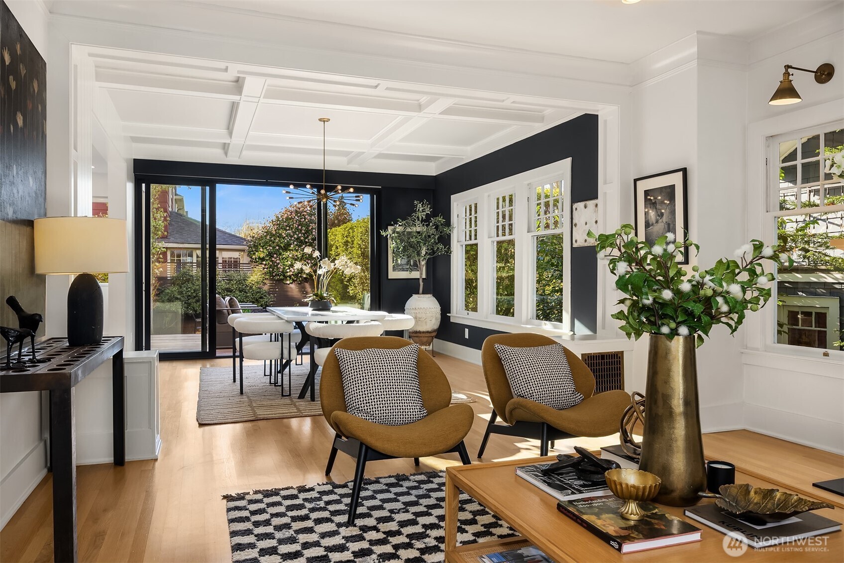 1939 14th Avenue E, Seattle, WA 98112