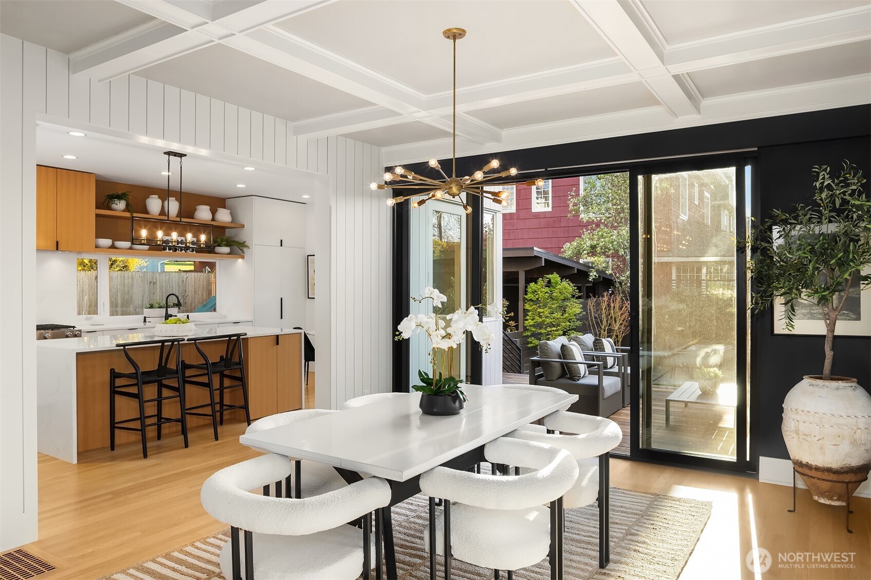 1939 14th Avenue E, Seattle, WA 98112