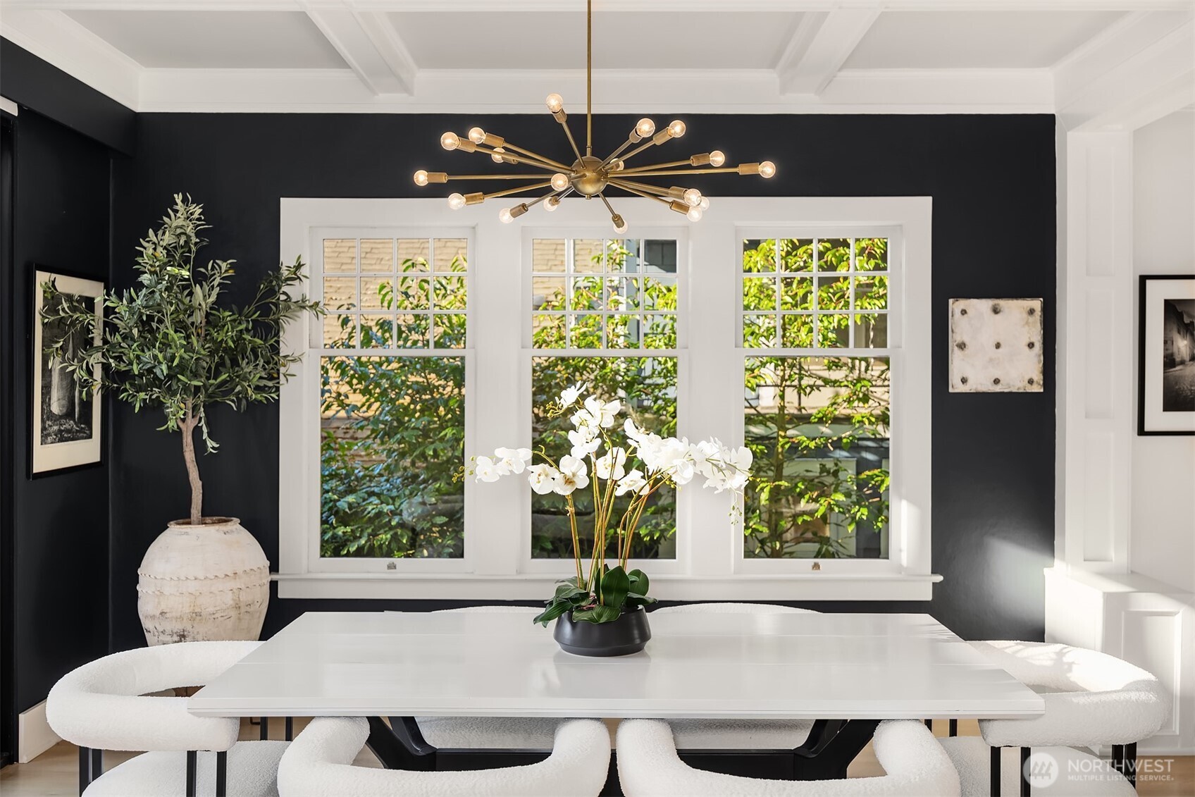 1939 14th Avenue E, Seattle, WA 98112