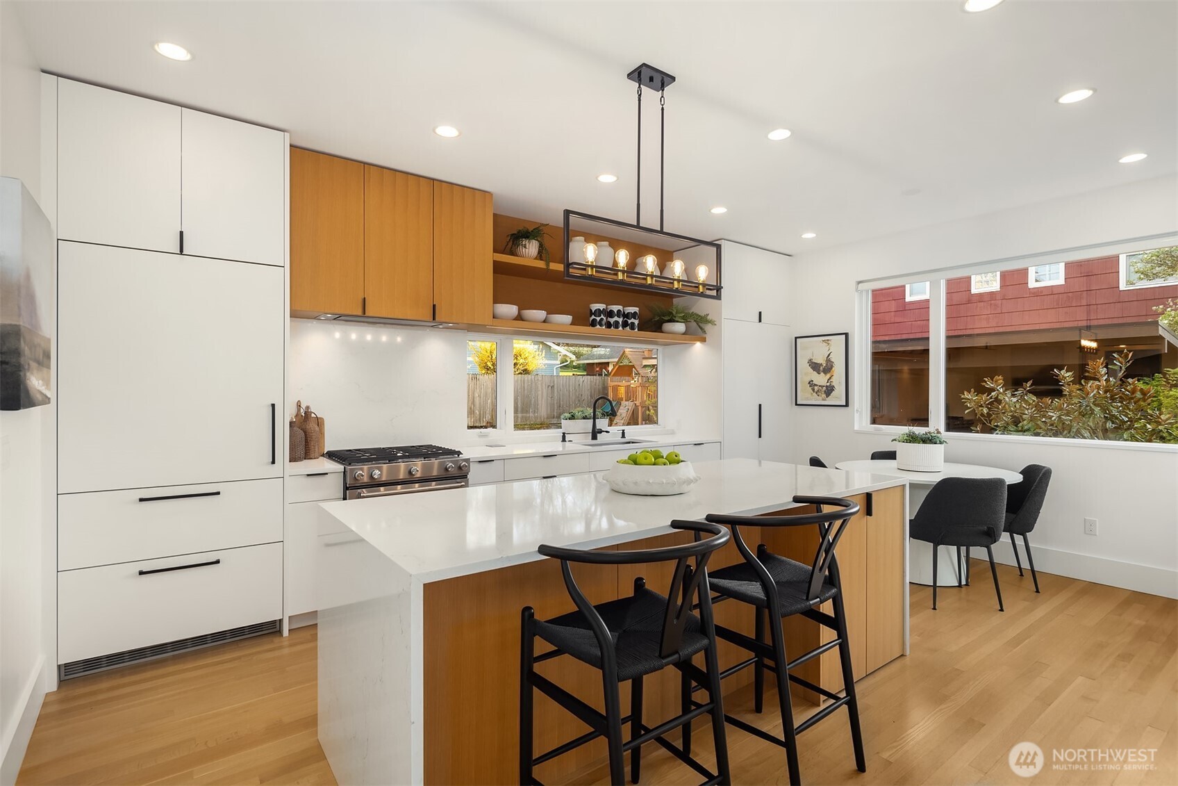 1939 14th Avenue E, Seattle, WA 98112