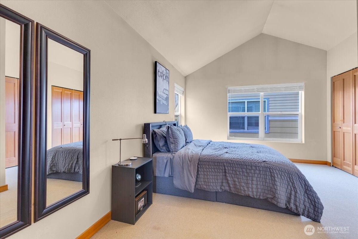 1719 SW Henderson Street , Seattle, WA 98106