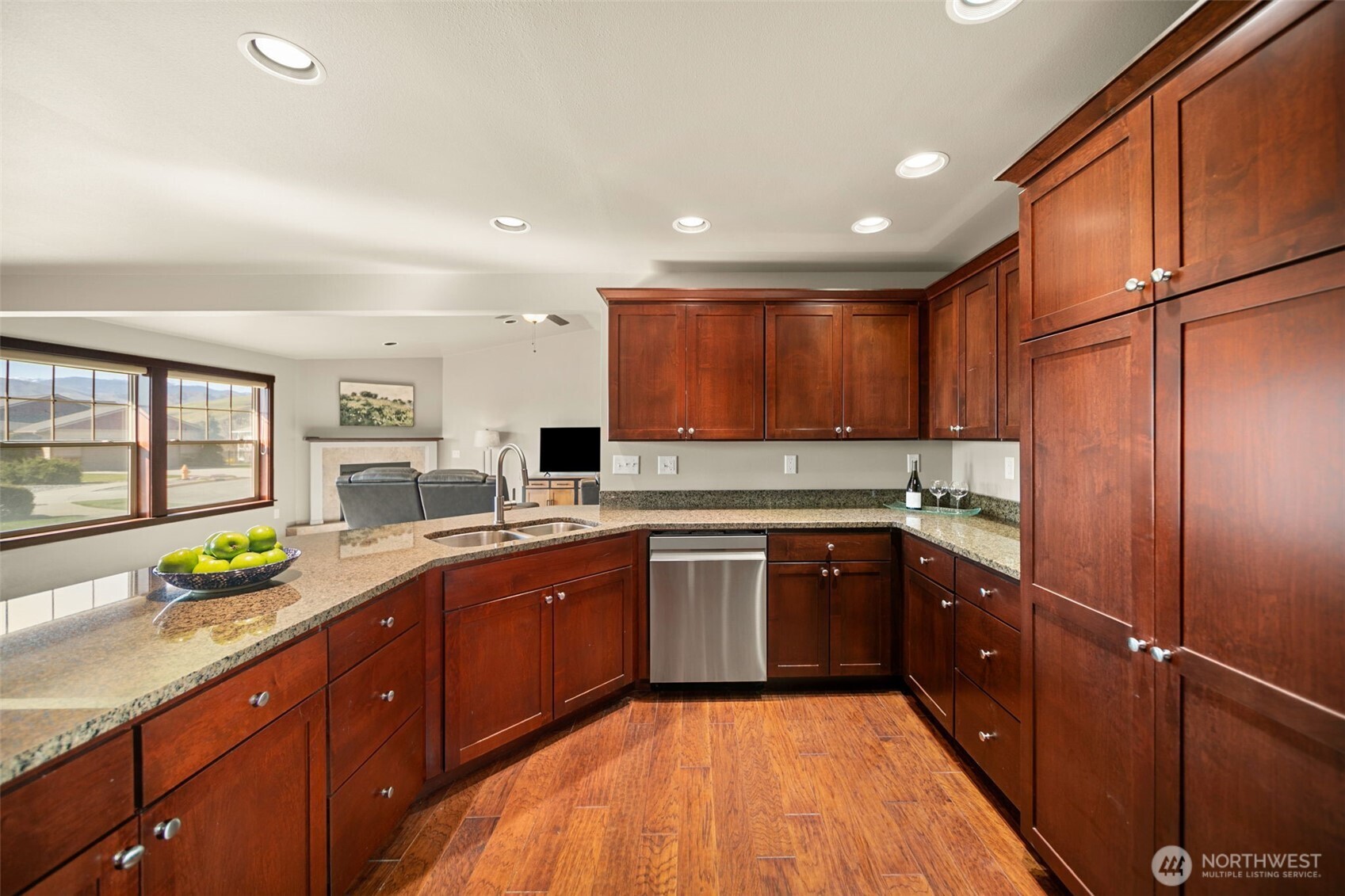 229 Sun Valley Drive , Wenatchee, WA 98801-9711