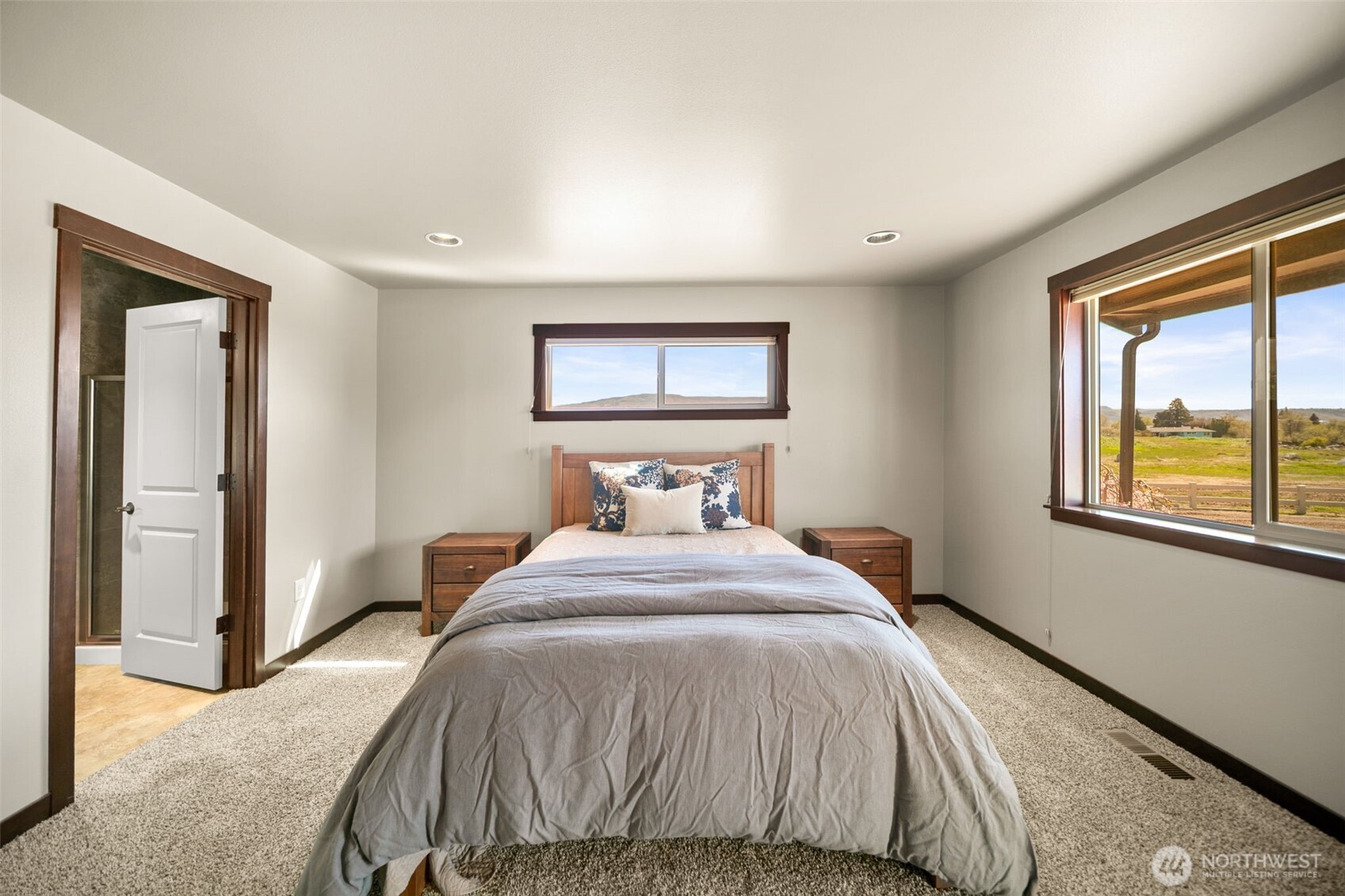 229 Sun Valley Drive , Wenatchee, WA 98801-9711