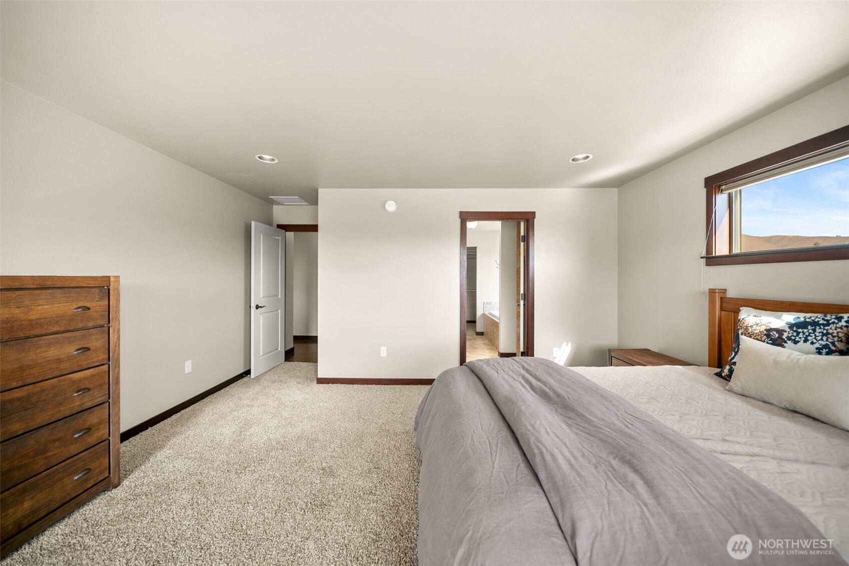 229 Sun Valley Drive , Wenatchee, WA 98801-9711