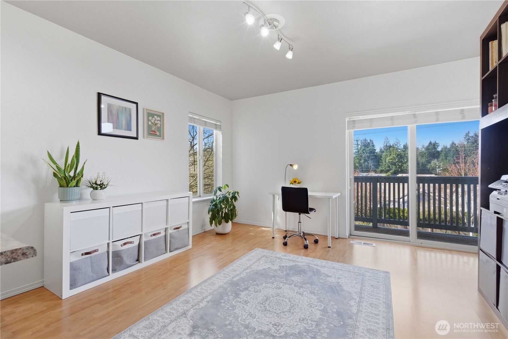 4063 Flora Drive , Fircrest, WA 98466-5739