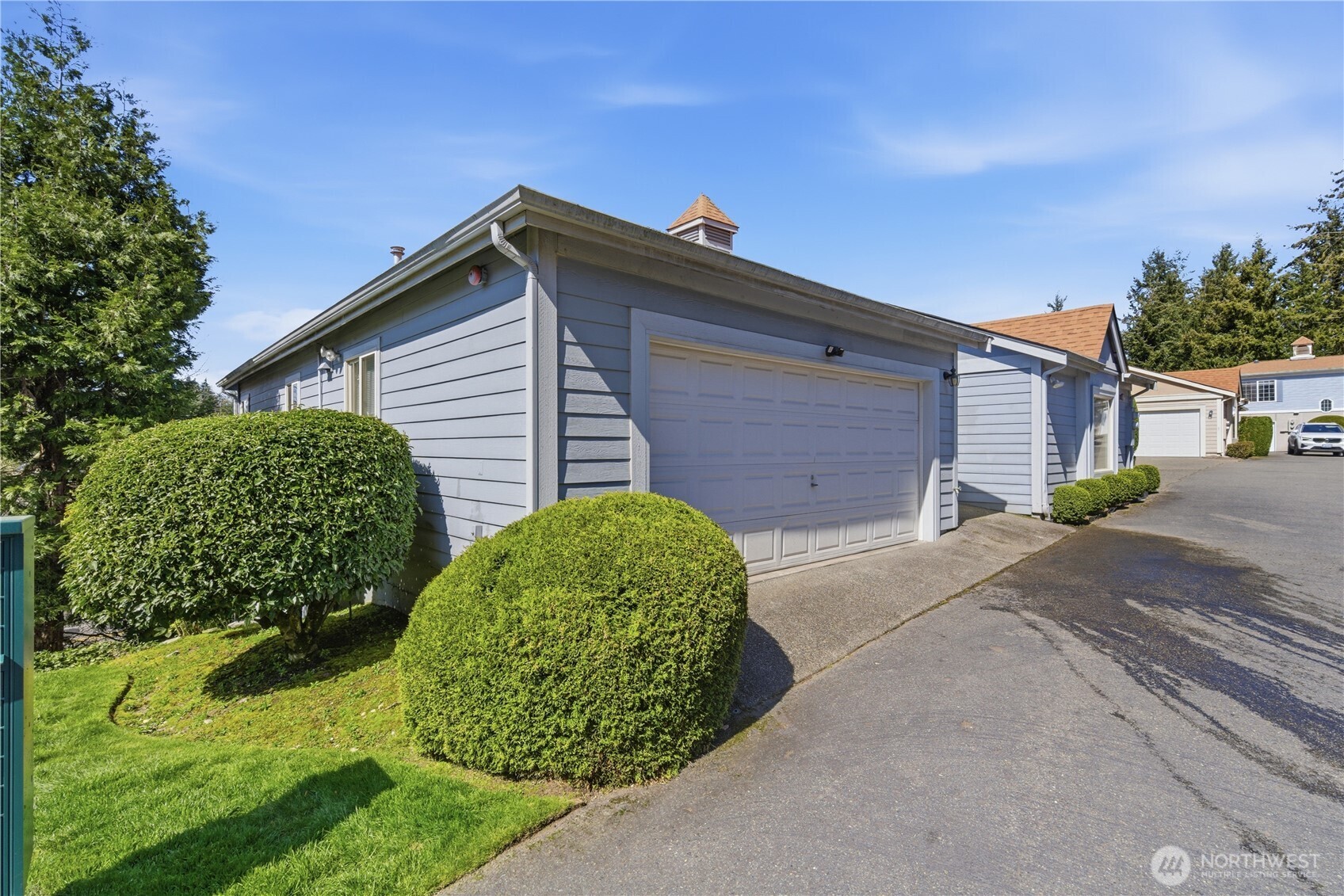 4063 Flora Drive , Fircrest, WA 98466-5739