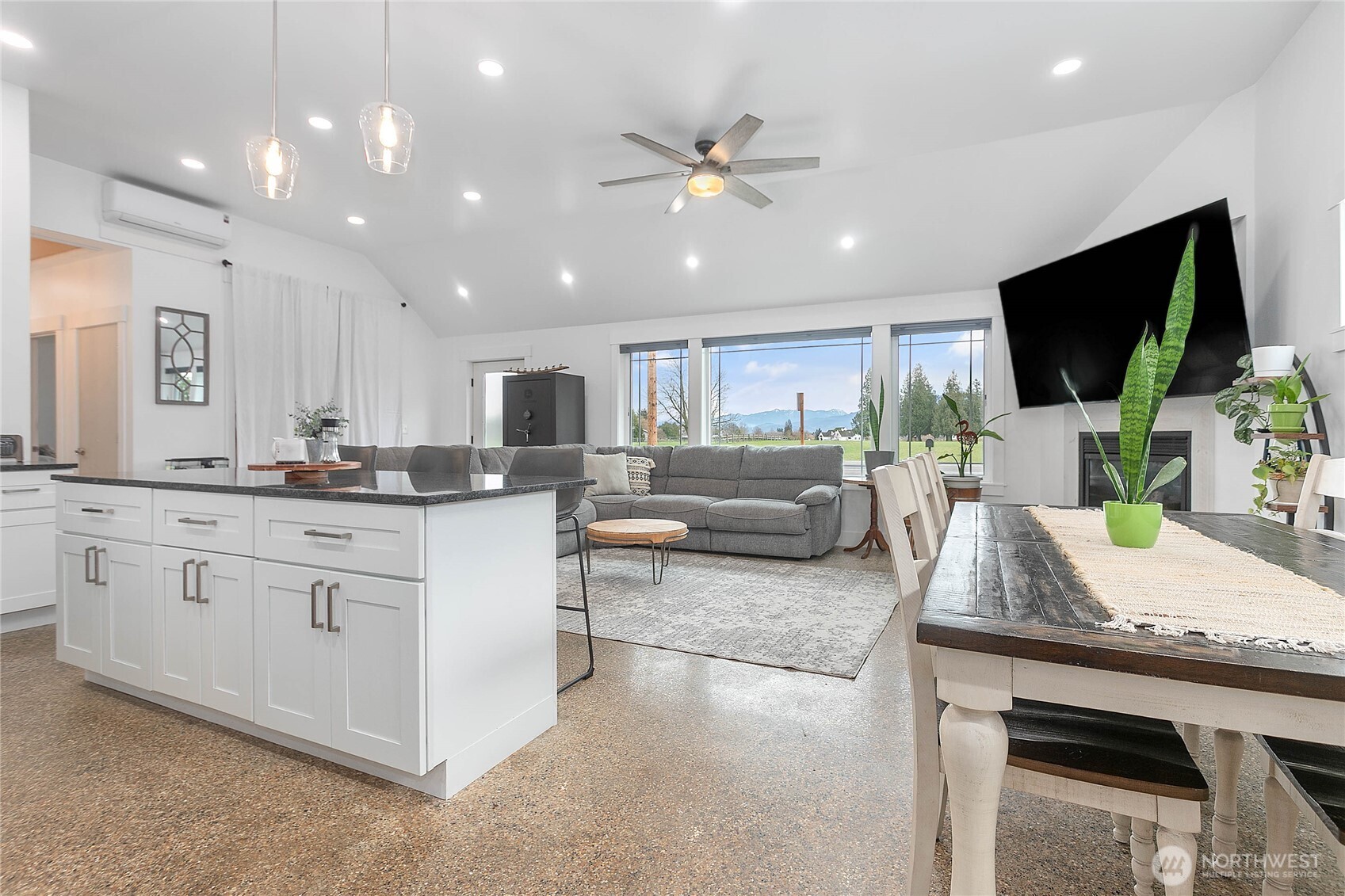 7393 Hannegan Road , Lynden, WA 98264